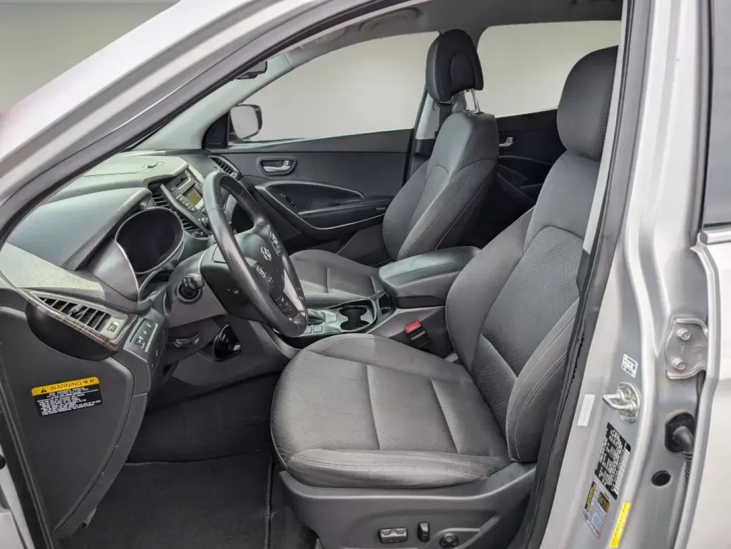2013 /Black Hyundai Santa Fe 2.0T Sport (5XYZUDLA0DG) with an Turbocharged Gas I4 2.0L/122 engine, 6-Speed Automatic w/Manual Shift transmission, located at 521 Old Farm Lane Rd, Prattville, AL, 36066, (334) 325-1505, 32.482460, -86.416367 - Are you searching for the perfect vehicle to elevate your family's adventures or enhance your daily commute? Look no further than this stunning 2013 Hyundai Santa Fe 2.0T Sport, available now at Gils Auto in Prattville, AL! This versatile SUV is ideal for growing families, weekend getaways, or anyon - Photo#9