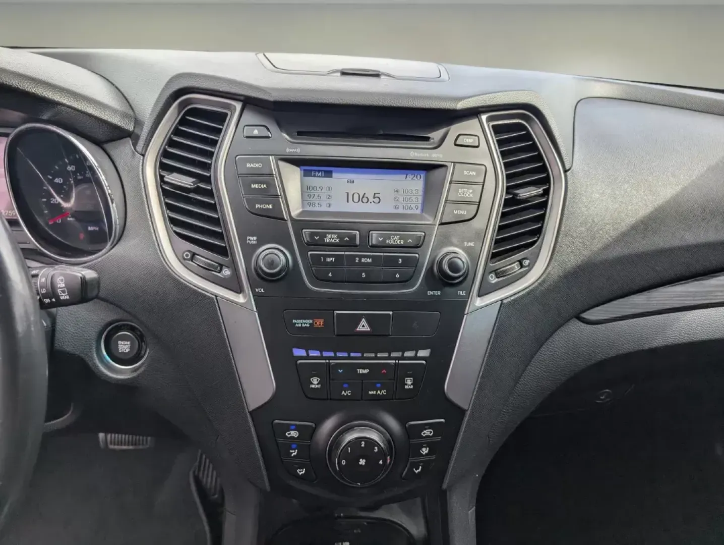 2013 /Black Hyundai Santa Fe 2.0T Sport (5XYZUDLA0DG) with an Turbocharged Gas I4 2.0L/122 engine, 6-Speed Automatic w/Manual Shift transmission, located at 521 Old Farm Lane Rd, Prattville, AL, 36066, (334) 325-1505, 32.482460, -86.416367 - Are you searching for the perfect vehicle to elevate your family's adventures or enhance your daily commute? Look no further than this stunning 2013 Hyundai Santa Fe 2.0T Sport, available now at Gils Auto in Prattville, AL! This versatile SUV is ideal for growing families, weekend getaways, or anyon - Photo#14