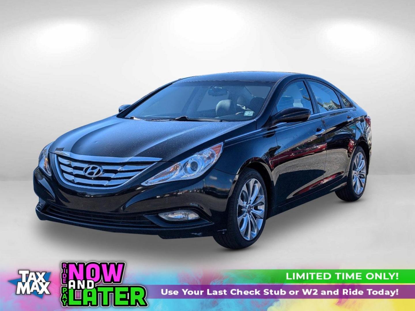 2013 /Black Hyundai Sonata SE (5NPEC4AC4DH) with an Gas I4 2.4L/144 engine, 6-Speed Automatic w/Manual Shift transmission, located at 3959 U.S. 80 W, Phenix City, AL, 36870, (334) 297-4885, 32.469296, -85.135185 - 2013 Hyundai Sonata SE - Photo#0