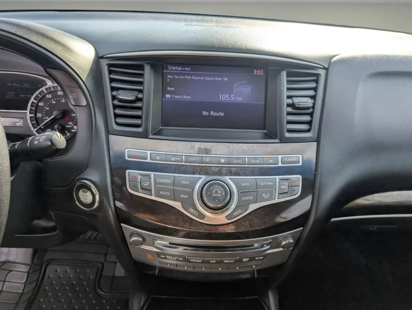 2013 /Java Infiniti JX35 (5N1AL0MN6DC) with an Other engine, located at 3959 U.S. 80 W, Phenix City, AL, 36870, (334) 297-4885, 32.469296, -85.135185 - Elevate your family adventures and daily commutes with this stunning 2013 Infiniti JX35, available now at Gils Auto in Phenix City, AL. Whether you're carting the kids to school, heading out for a weekend road trip, or simply enjoying the finer things in life, this luxurious SUV combines comfort, sa - Photo#14