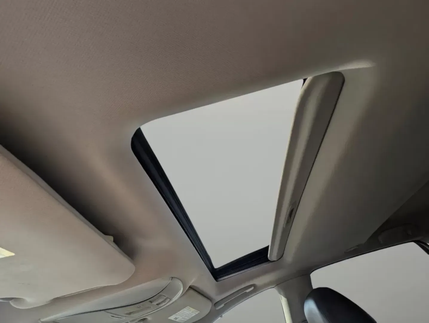 2013 /Java Infiniti JX35 (5N1AL0MN6DC) with an Other engine, located at 3959 U.S. 80 W, Phenix City, AL, 36870, (334) 297-4885, 32.469296, -85.135185 - Elevate your family adventures and daily commutes with this stunning 2013 Infiniti JX35, available now at Gils Auto in Phenix City, AL. Whether you're carting the kids to school, heading out for a weekend road trip, or simply enjoying the finer things in life, this luxurious SUV combines comfort, sa - Photo#16