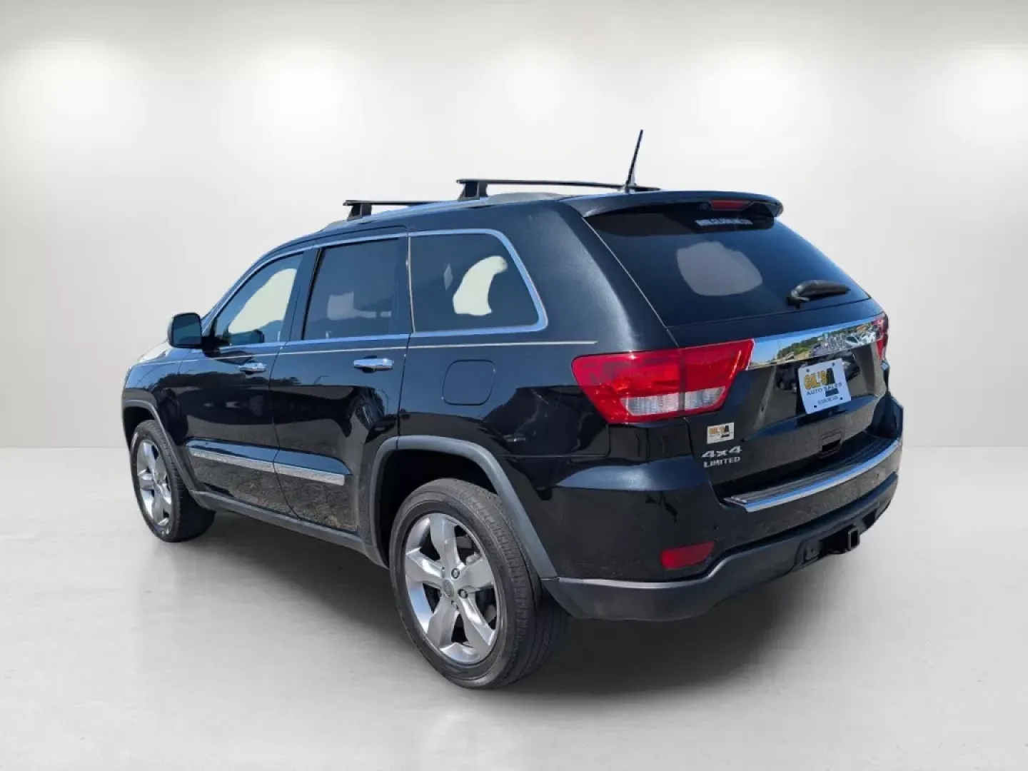 2013 /Black Jeep Grand Cherokee Limited (1C4RJFBG0DC) with an Other engine, located at 3959 U.S. 80 W, Phenix City, AL, 36870, (334) 297-4885, 32.469296, -85.135185 - **Elevate Your Adventures with This 2013 Jeep Grand Cherokee Limited in Phenix City, AL!**<br /> <br /> Are you ready to embark on unforgettable journeys and create lasting family memories? Look no further than this stunning 2013 Jeep Grand Cherokee Limited, now available at Gils Auto in Phenix City - Photo#7