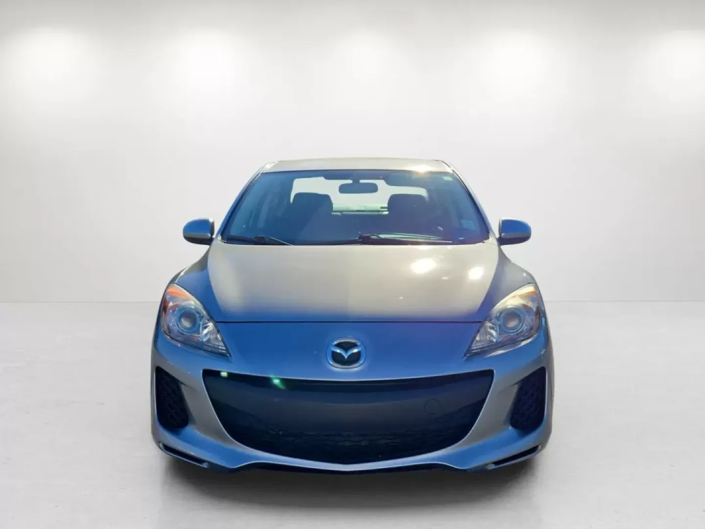 2013 Mazda Mazda3 i Sport (JM1BL1U79D1) with an Other engine, located at 1430 Gateway Drive, Opelika, AL, 36801, (334) 239-0944, 32.637871, -85.409790 - **Discover Your Next Adventure with the 2013 Mazda3 i Sport at Gils Auto!**<br /> <br /> Are you ready to elevate your daily commute or embark on weekend adventures? Look no further than this 2013 Mazda3 i Sport, available now at Gils Auto in Phenix City, AL. Designed for budget-conscious buyers, th - Photo#1