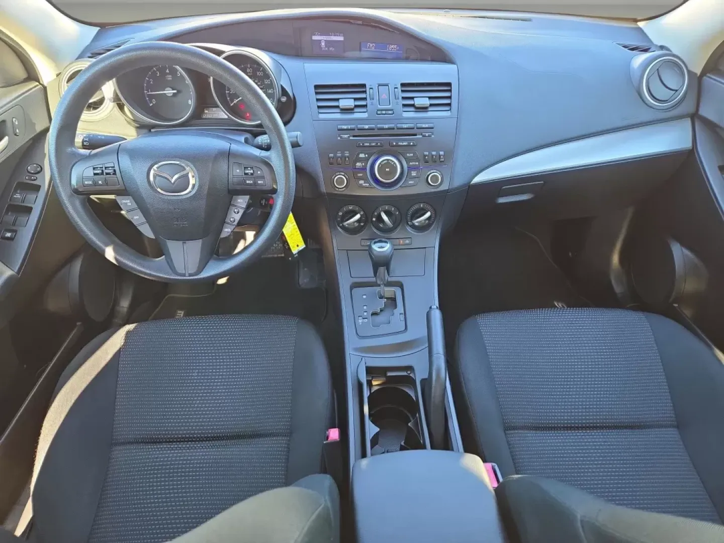 2013 Mazda Mazda3 i Sport (JM1BL1U79D1) with an Other engine, located at 1430 Gateway Drive, Opelika, AL, 36801, (334) 239-0944, 32.637871, -85.409790 - **Discover Your Next Adventure with the 2013 Mazda3 i Sport at Gils Auto!**<br /> <br /> Are you ready to elevate your daily commute or embark on weekend adventures? Look no further than this 2013 Mazda3 i Sport, available now at Gils Auto in Phenix City, AL. Designed for budget-conscious buyers, th - Photo#13