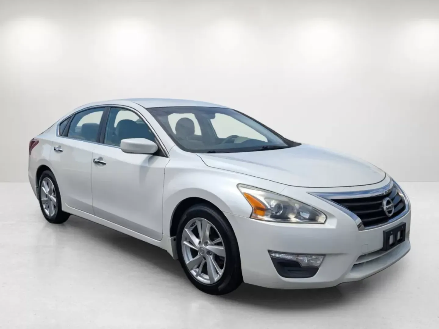 2013 /Beige Nissan Altima 2.5 SV (1N4AL3AP9DN) with an Other engine, located at 521 Old Farm Lane Rd, Prattville, AL, 36066, (334) 325-1505, 32.482460, -86.416367 - ### Experience Modern Comfort with the 2013 Nissan Altima at Gils Auto!<br /> <br /> Are you looking for a reliable vehicle that seamlessly fits into your daily lifestyle? Whether you're commuting to work, running errands, or heading out on weekend adventures, the 2013 Nissan Altima is the perfect s - Photo#2