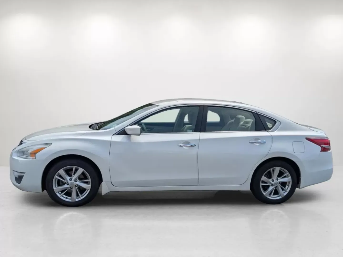 2013 /Beige Nissan Altima 2.5 SV (1N4AL3AP9DN) with an Other engine, located at 521 Old Farm Lane Rd, Prattville, AL, 36066, (334) 325-1505, 32.482460, -86.416367 - ### Experience Modern Comfort with the 2013 Nissan Altima at Gils Auto!<br /> <br /> Are you looking for a reliable vehicle that seamlessly fits into your daily lifestyle? Whether you're commuting to work, running errands, or heading out on weekend adventures, the 2013 Nissan Altima is the perfect s - Photo#7