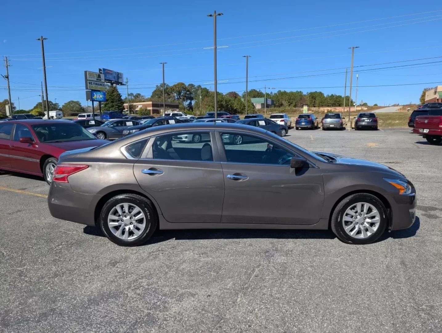 2013 /Charcoal Nissan Altima 2.5 S (1N4AL3AP0DC) with an Other engine, located at 5115 14th Ave., Columbus, GA, 31904, (706) 323-0345, 32.511494, -84.971046 - **Experience the Freedom of the Open Road with the 2013 Nissan Altima Perfect for Families and Commuters Alike!**<br /> <br /> Are you searching for a reliable, stylish, and affordable vehicle that can handle everything from daily commutes to weekend getaways? Look no further than this stunning 201 - Photo#3