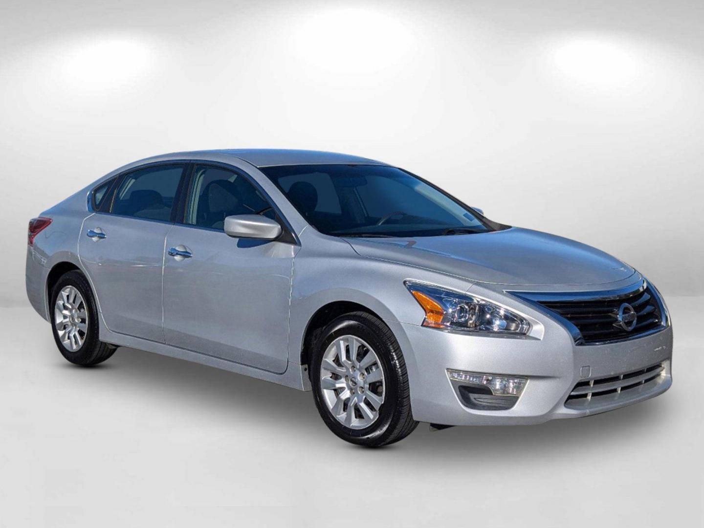 2013 /Charcoal Nissan Altima 2.5 (1N4AL3AP0DC) with an Gas I4 2.5L/152 engine, 1-Speed Continuously Variable Ratio transmission, located at 5115 14th Ave., Columbus, GA, 31904, (706) 323-0345, 32.511494, -84.971046 - 2013 Nissan Altima 2.5 - Photo#3