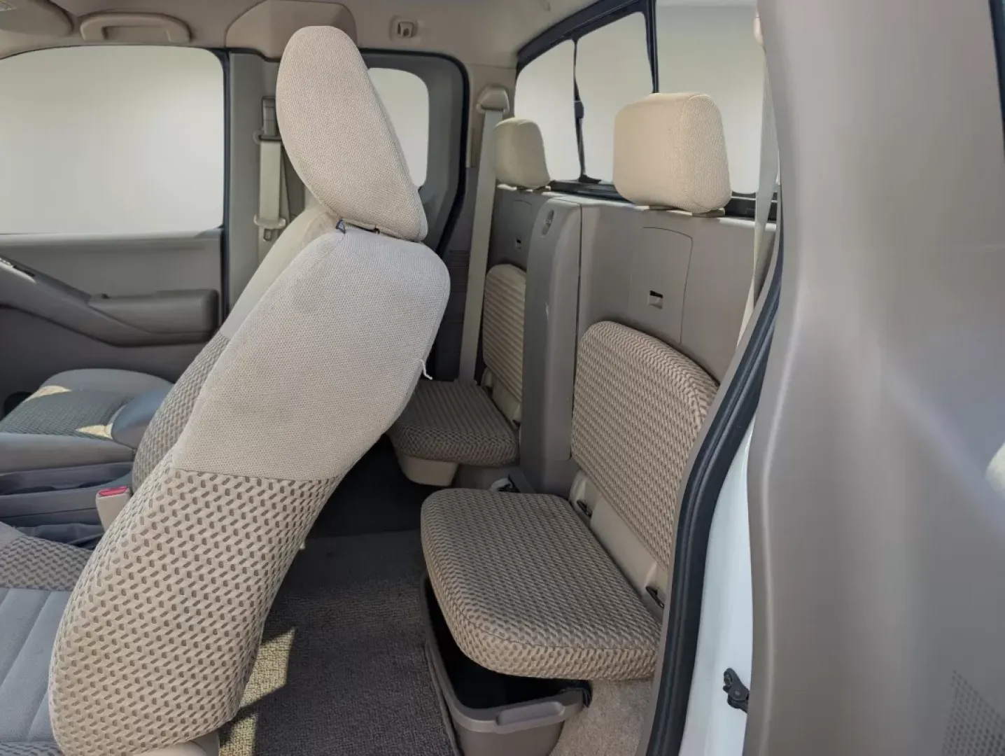 2013 /Beige Nissan Frontier SV (1N6AD0CU1DN) with an Other engine, located at 3959 U.S. 80 W, Phenix City, AL, 36870, (334) 297-4885, 32.469296, -85.135185 - **Elevate Your Weekend Adventures with the 2013 Nissan Frontier SV at Gils Auto!**<br /> <br /> Are you ready to tackle your weekend getaways or everyday errands with confidence and style? The 2013 Nissan Frontier SV Extended Cab Pickup, available now at Gils Auto in Phenix City, AL, is the perfect - Photo#11