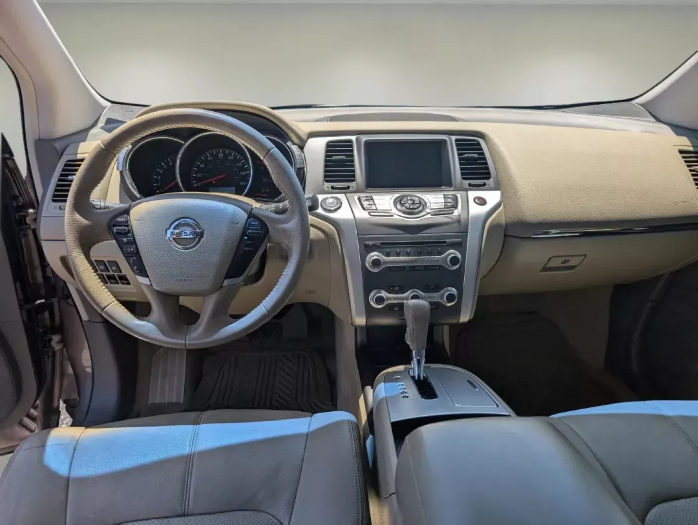 2013 /Beige Nissan Murano SL (JN8AZ1MW3DW) with an Gas V6 3.5L/ engine, 1-Speed Continuously Variable Ratio transmission, located at 5115 14th Ave., Columbus, GA, 31904, (706) 323-0345, 32.511494, -84.971046 - **Explore New Adventures with the 2013 Nissan Murano SL - Perfect for Families and Commuters Alike!**<br /> <br /> If you're searching for a versatile SUV that seamlessly blends comfort, style, and practicality, look no further than the 2013 Nissan Murano SL available at Gils Auto - Columbus. This s - Photo#11