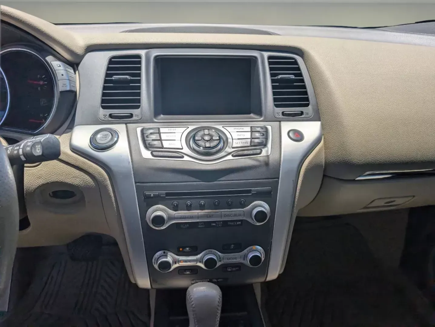 2013 /Beige Nissan Murano SL (JN8AZ1MW3DW) with an Gas V6 3.5L/ engine, 1-Speed Continuously Variable Ratio transmission, located at 5115 14th Ave., Columbus, GA, 31904, (706) 323-0345, 32.511494, -84.971046 - **Explore New Adventures with the 2013 Nissan Murano SL - Perfect for Families and Commuters Alike!**<br /> <br /> If you're searching for a versatile SUV that seamlessly blends comfort, style, and practicality, look no further than the 2013 Nissan Murano SL available at Gils Auto - Columbus. This s - Photo#14