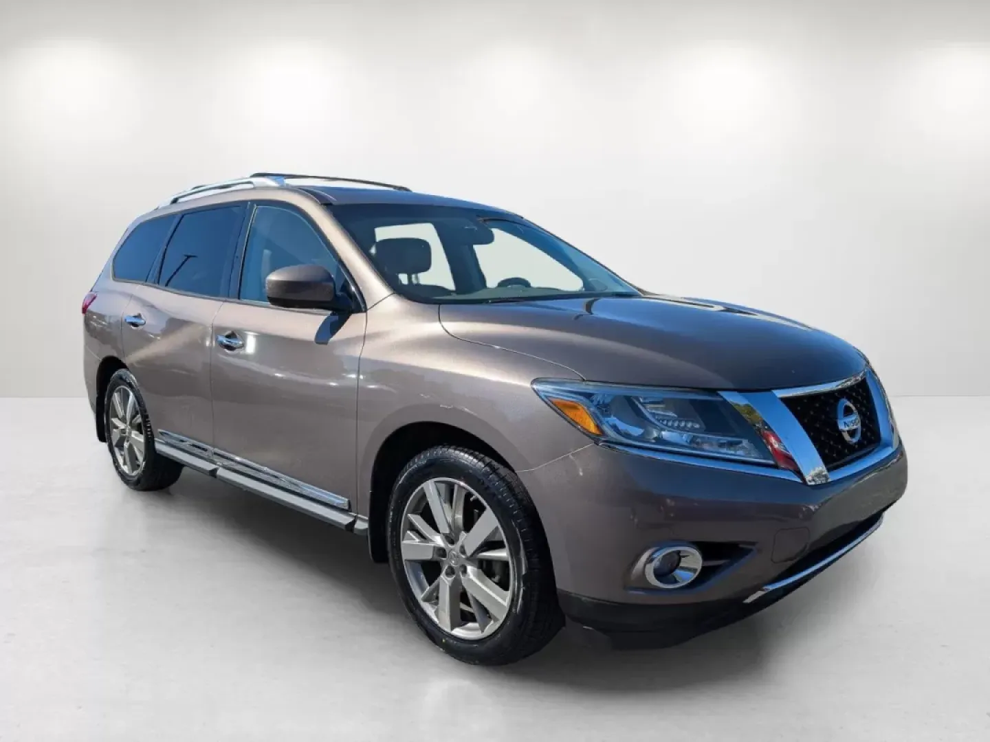 2013 /Almond Nissan Pathfinder Platinum (5N1AR2MN3DC) with an Other engine, located at 5115 14th Ave., Columbus, GA, 31904, (706) 323-0345, 32.511494, -84.971046 - Are you ready for your next family adventure or daily commute? Look no further than this **2013 Nissan Pathfinder Platinum**, perfectly equipped to enhance your lifestyle while providing safety and comfort. Whether you're navigating the bustling streets of Phenix City, AL, or setting out for a weeke - Photo#2