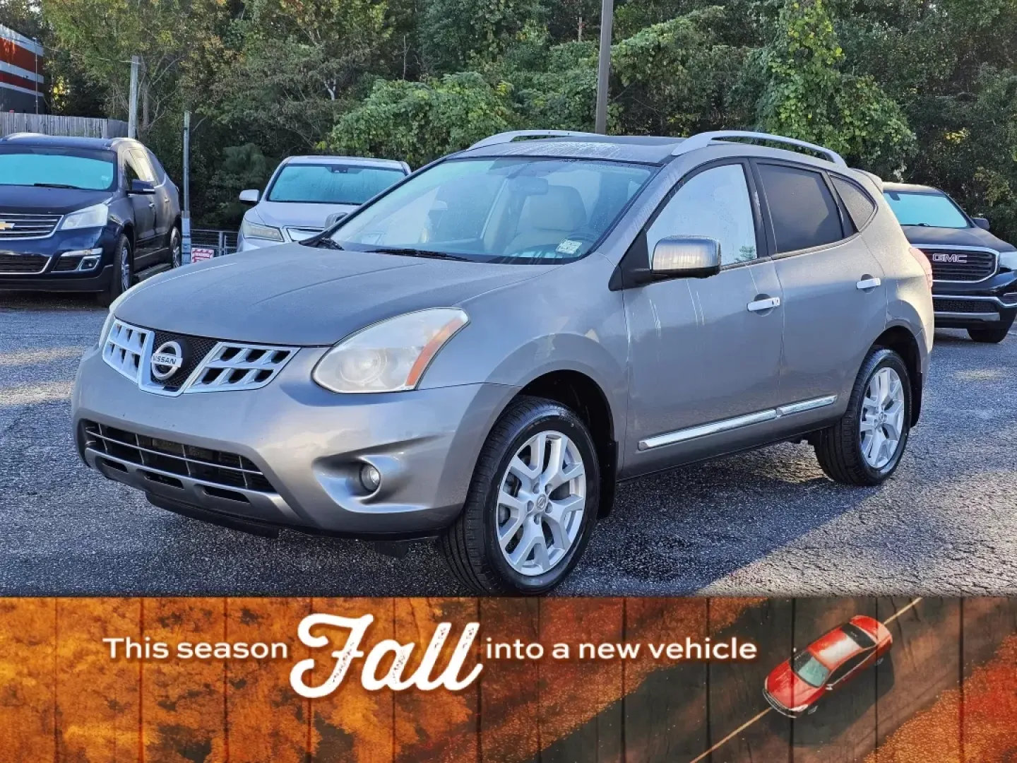 2013 /Gray Nissan Rogue SL (JN8AS5MV4DW) with an Other engine, located at 521 Old Farm Lane Rd, Prattville, AL, 36066, (334) 325-1505, 32.482460, -86.416367 - **Explore New Horizons with the 2013 Nissan Rogue SL AWD at Gils Auto - Your Trusted Buy Here Pay Here Dealer in Phenix City, AL!**<br /> <br /> Are you ready to take your adventures to the next level? Whether you're a busy parent navigating carpool duties, a commuter tackling daily traffic, or an a - Photo#0