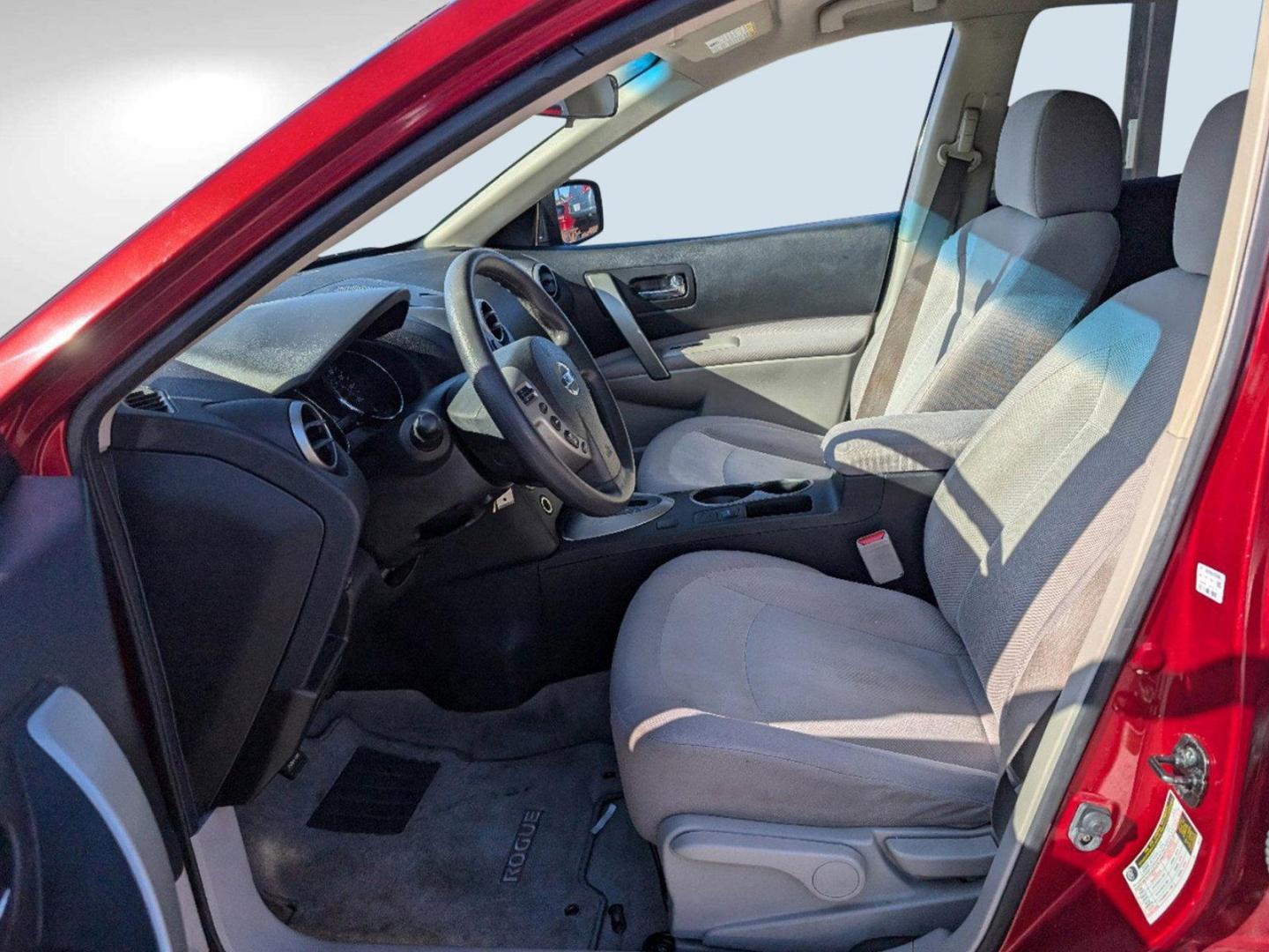 2013 /Gray Nissan Rogue S (JN8AS5MTXDW) with an Gas I4 2.5L/152 engine, 1-Speed Continuously variable ratio transmission, located at 3959 U.S. 80 W, Phenix City, AL, 36870, (334) 297-4885, 32.469296, -85.135185 - 2013 Nissan Rogue S - Photo#9