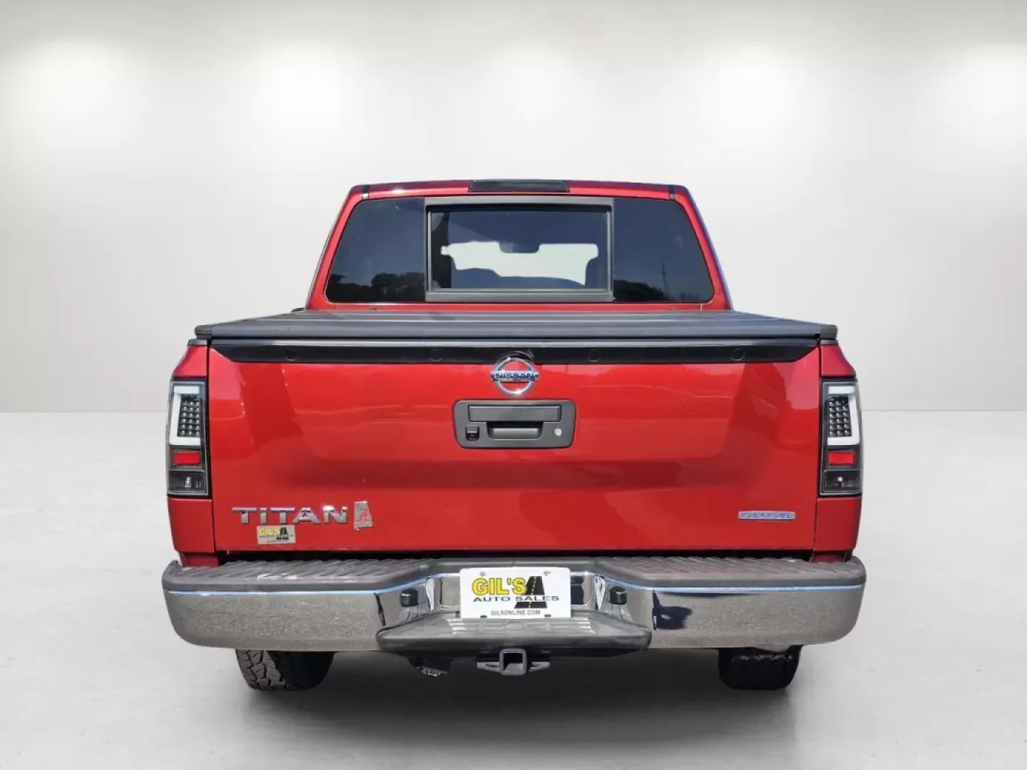 2013 /Charcoal Nissan Titan S (1N6BA0EK2DN) with an Other engine, located at 521 Old Farm Lane Rd, Prattville, AL, 36066, (334) 325-1505, 32.482460, -86.416367 - Are you in search of a versatile pickup that can handle your family's needs while also serving as your weekend warrior? Look no further than this stunning 2013 Nissan Titan S, available now at Gils Auto - Prattville. This crew cab pickup, with its striking Cayenne Red exterior and comfortable charco - Photo#6