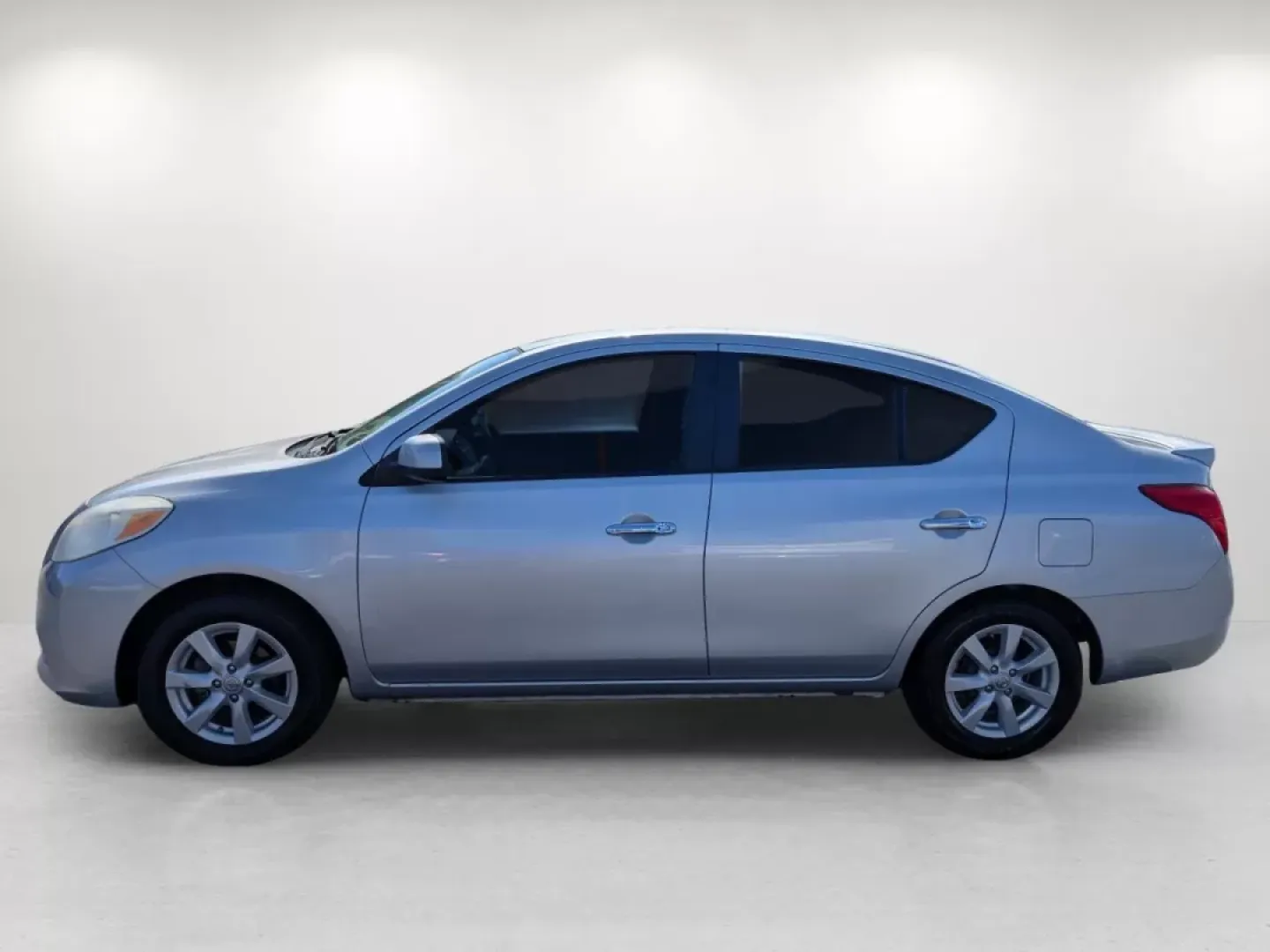 2013 /Charcoal Nissan Versa SL (3N1CN7AP0DL) with an Other engine, located at 804 22nd Ave, Phenix City, AL, 36870, (334) 297-1860, 32.484749, -85.024475 - **Experience the Perfect Balance of Reliability and Comfort with the 2013 Nissan Versa SL!**<br /> <br /> Are you in the market for a reliable and fuel-efficient vehicle that fits perfectly into your everyday lifestyle? Look no further than this 2013 Nissan Versa SL, available now at Gils Auto in Ph - Photo#7