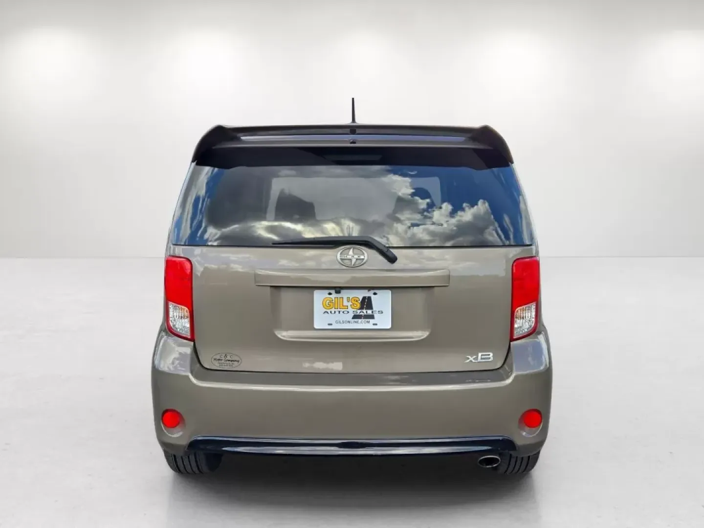 2013 Scion xB (JTLZE4FE0DJ) with an Other engine, located at 521 Old Farm Lane Rd, Prattville, AL, 36066, (334) 325-1505, 32.482460, -86.416367 - Discover the perfect blend of practicality and style with the 2013 Scion xB, available now at Gils Auto in Prattville, AL. Whether you're a growing family seeking a reliable daily driver or a budget-conscious buyer hoping to navigate the roads with confidence, this station wagon is designed for you. - Photo#5