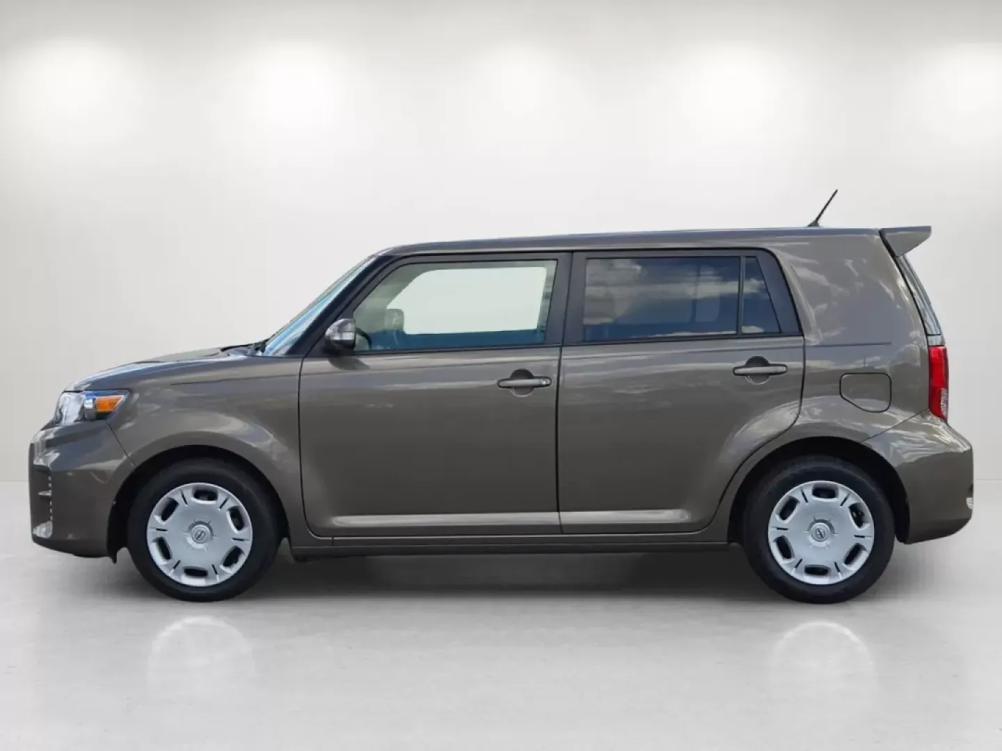 2013 Scion xB (JTLZE4FE0DJ) with an Other engine, located at 521 Old Farm Lane Rd, Prattville, AL, 36066, (334) 325-1505, 32.482460, -86.416367 - Discover the perfect blend of practicality and style with the 2013 Scion xB, available now at Gils Auto in Prattville, AL. Whether you're a growing family seeking a reliable daily driver or a budget-conscious buyer hoping to navigate the roads with confidence, this station wagon is designed for you. - Photo#7
