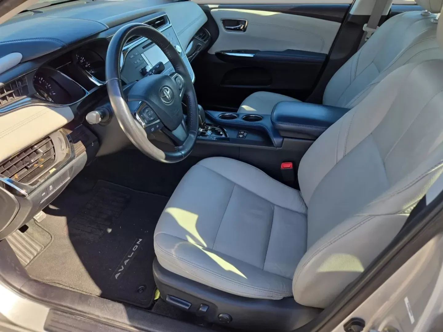 2013 Toyota Avalon XLE (4T1BK1EB9DU) with an Other engine, located at 521 Old Farm Lane Rd, Prattville, AL, 36066, (334) 325-1505, 32.482460, -86.416367 - **Drive in Style and Comfort with Our 2013 Toyota Avalon at Gils Auto, Prattville**<br /> <br /> Are you in the market for a reliable sedan that effortlessly combines style, comfort, and functionality? Look no further! The 2013 Toyota Avalon is the perfect vehicle for anyone seeking both luxury and - Photo#12