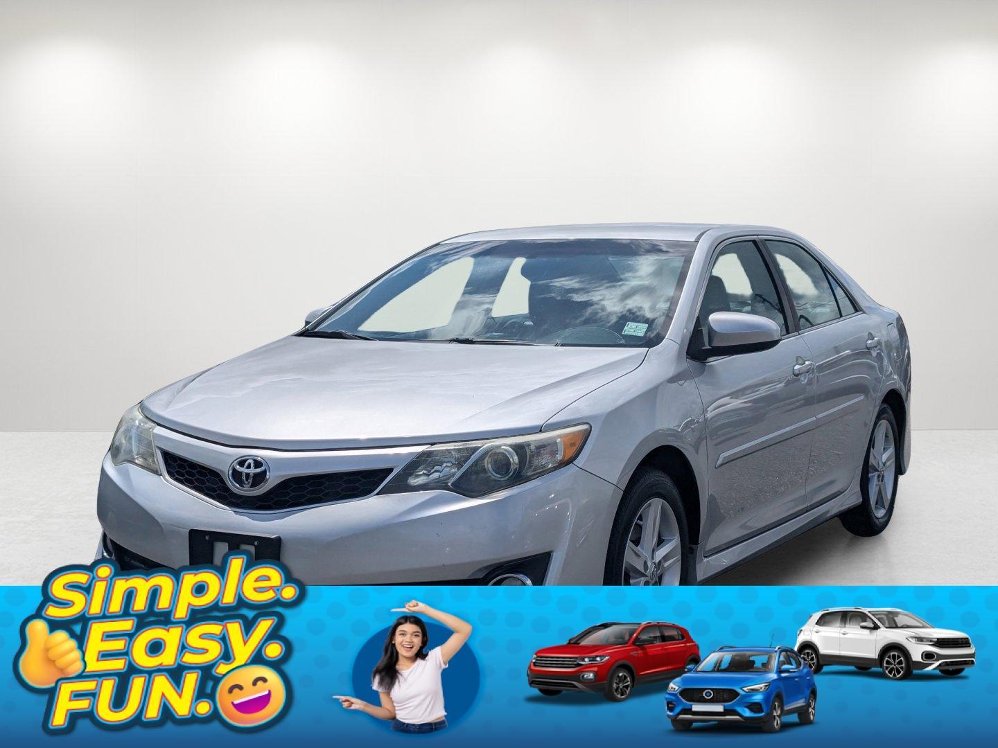2013 Toyota Camry SE (4T1BF1FK2DU) with an Gas I4 2.5L/152 engine, 6-Speed Automatic w/Manual Shift transmission, located at 521 Old Farm Lane Rd, Prattville, AL, 36066, (334) 325-1505, 32.482460, -86.416367 - 2013 Toyota Camry SE - Photo#0