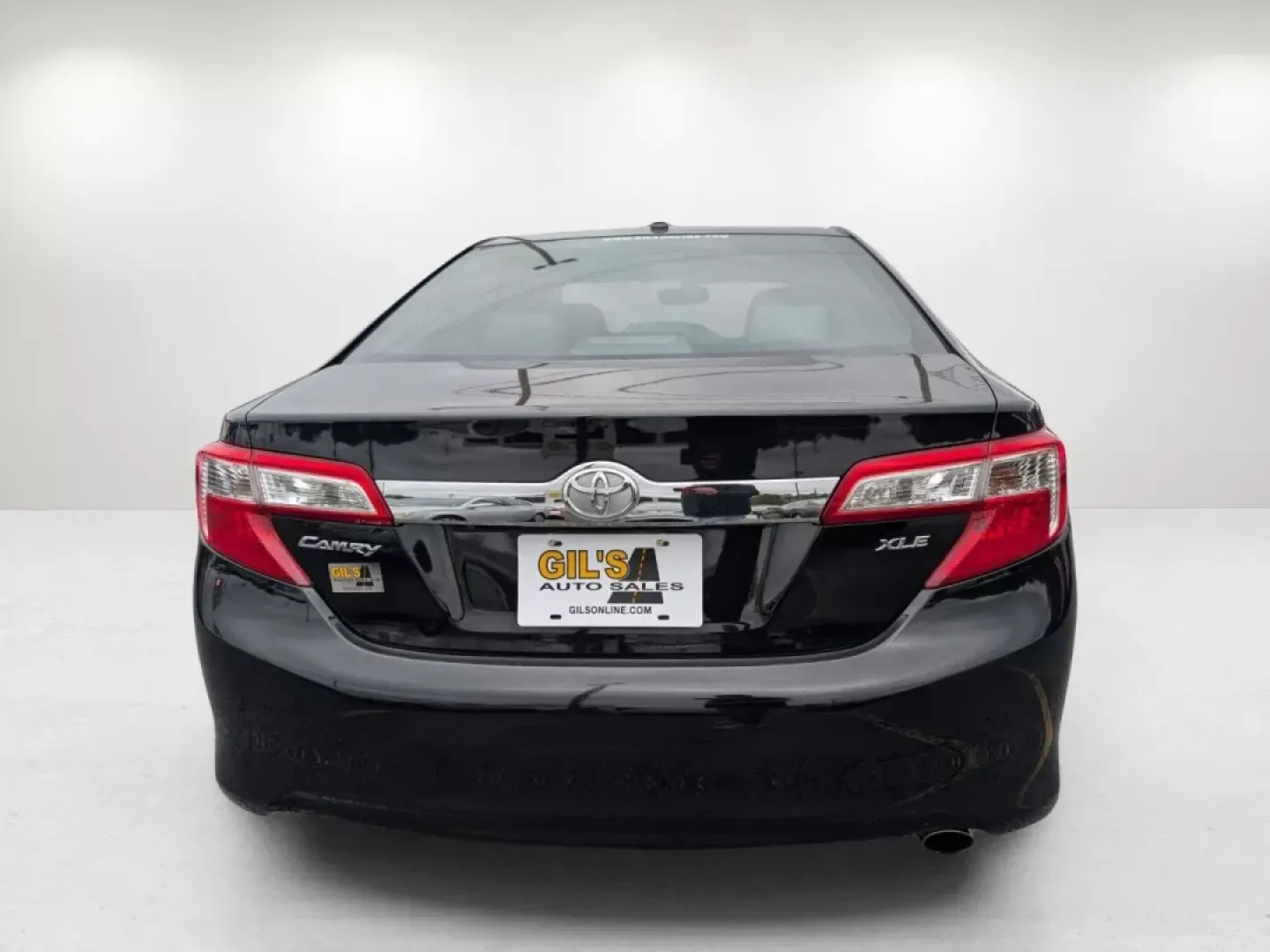 2013 Toyota Camry XLE (4T1BF1FK8DU) with an Other engine, located at 804 22nd Ave, Phenix City, AL, 36870, (334) 297-1860, 32.484749, -85.024475 - Discover a new level of convenience and reliability with the 2013 Toyota Camry, the perfect sedan for budget-conscious buyers and families seeking a dependable vehicle. At Gils Auto, located at 3959 U.S. 80 W, Phenix City, AL 36870, we specialize in providing quality vehicles with in-house financing - Photo#5