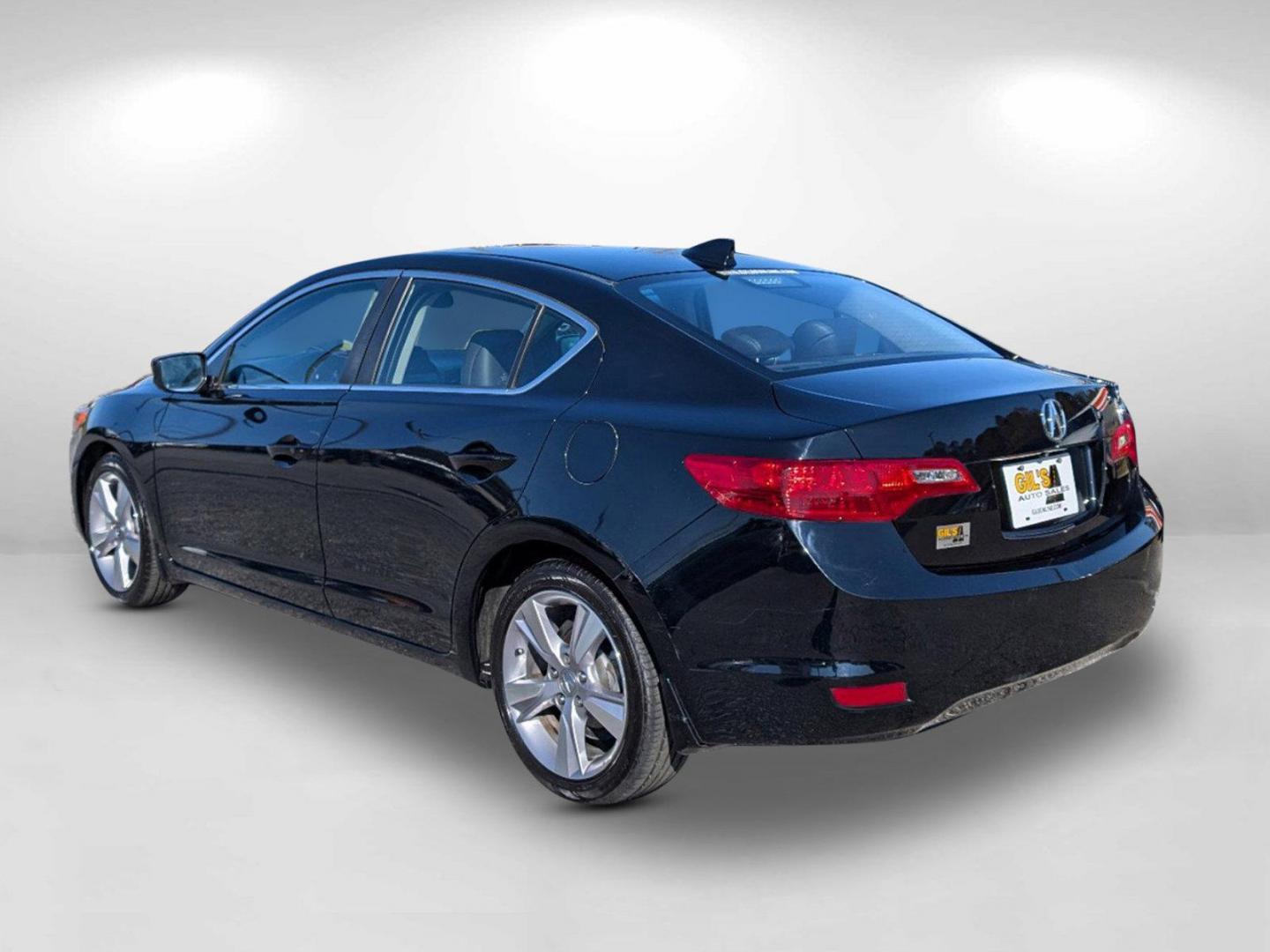 2014 Acura ILX Tech Pkg (19VDE1F74EE) with an Premium Unleaded I-4 2.0 L/122 engine, 5-Speed Automatic w/OD transmission, located at 521 Old Farm Lane Rd, Prattville, AL, 36066, (334) 325-1505, 32.482460, -86.416367 - 2014 Acura ILX Tech Pkg - Photo#6