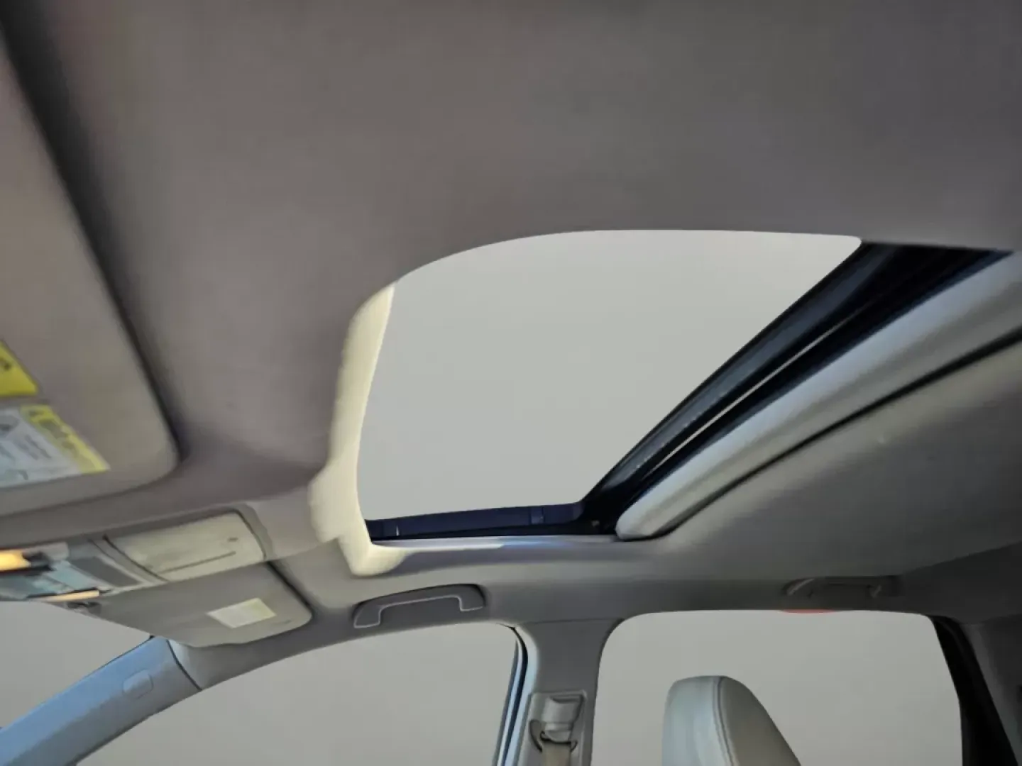 2014 Acura MDX (5FRYD3H2XEB) with an Other engine, located at 7000 Northlake Connector, Columbus, GA, 31904, (706) 987-8085, 32.524975, -84.978134 - **Experience Luxury and Versatility with the 2014 Acura MDX at Gils Auto - Phenix City!**<br /> <br /> Are you searching for the perfect family SUV that combines luxury, space, and reliability? Look no further than the 2014 Acura MDX, now available at Gils Auto, your trusted Buy Here Pay Here dealer - Photo#10