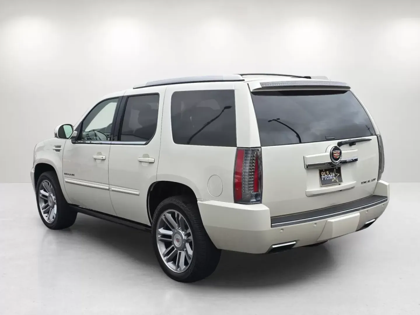 2014 /Cashmere w/Cocoa Accents Cadillac Escalade Premium (1GYS3CEF2ER) with an Other engine, located at 5115 14th Ave., Columbus, GA, 31904, (706) 323-0345, 32.511494, -84.971046 - Experience the ultimate in luxury and performance with the 2014 Cadillac Escalade, available now at Gils Auto in Phenix City, AL. This stunning SUV is designed for families, adventurers, and commuters alike, offering ample space, advanced technology, and refined features that cater to a variety of l - Photo#6