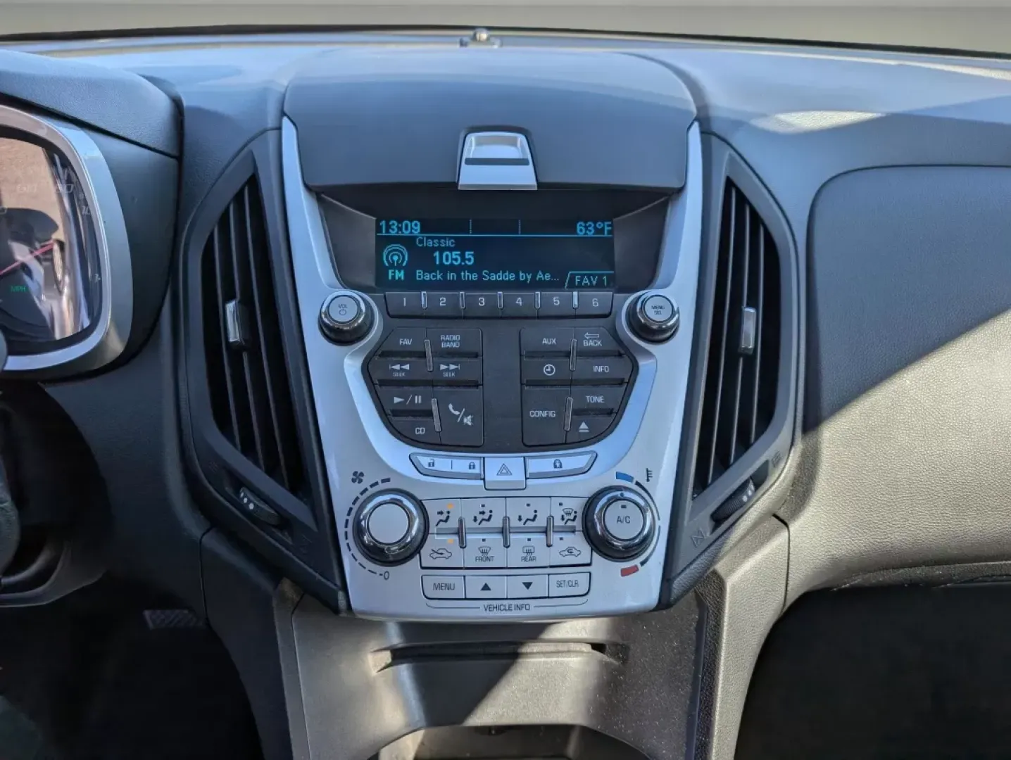 2014 /Jet Black Chevrolet Equinox LS (2GNALAEK0E6) with an Other engine, located at 3959 U.S. 80 W, Phenix City, AL, 36870, (334) 297-4885, 32.469296, -85.135185 - **Discover Your Next Adventure with the 2014 Chevrolet Equinox at Gils Auto!**<br /> <br /> Are you ready to elevate your driving experience? The 2014 Chevrolet Equinox LS, now available at Gils Auto in Phenix City, AL, is the perfect SUV for budget-conscious buyers looking for reliability and versa - Photo#14