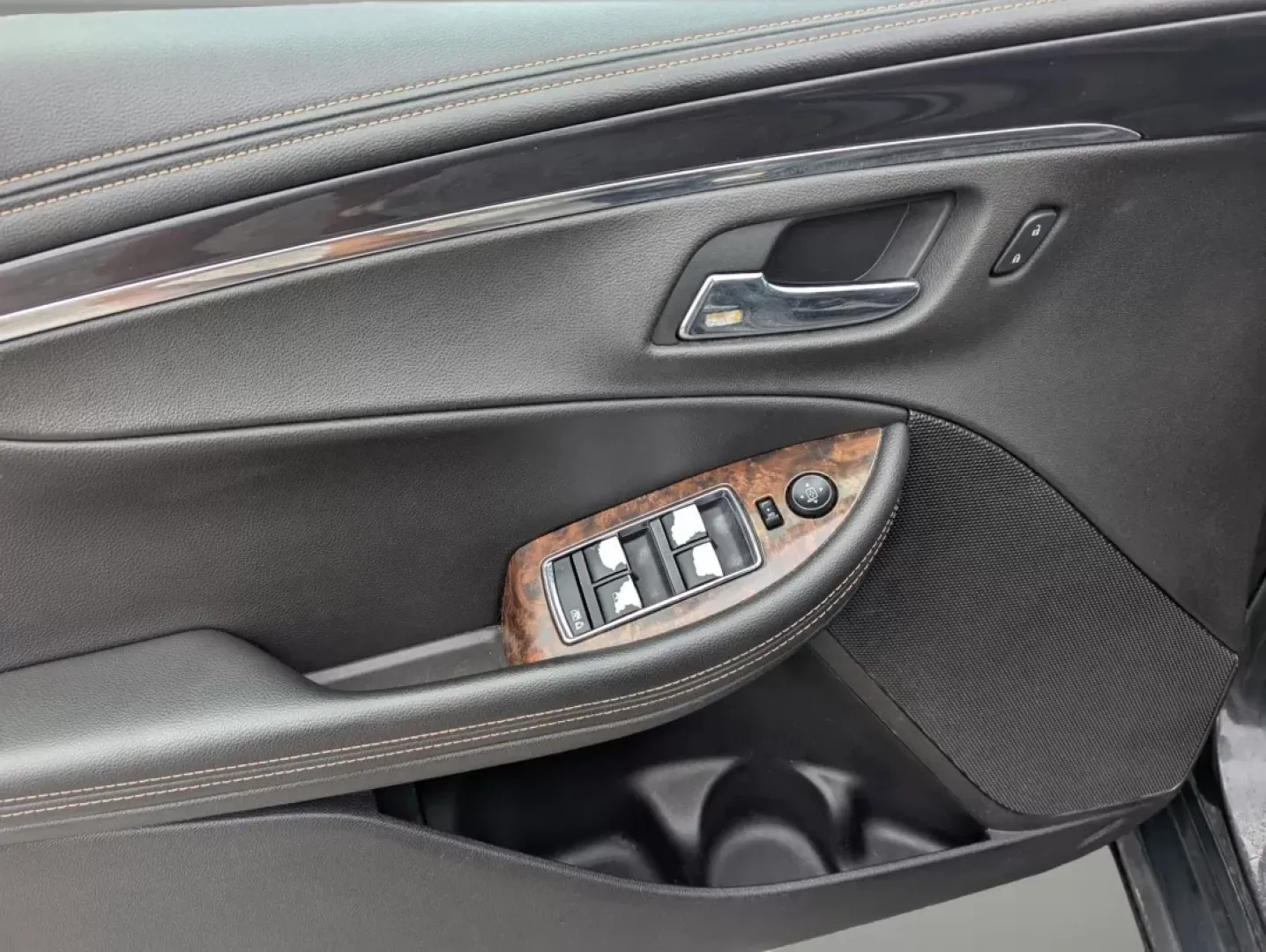 2014 /Jet Black Chevrolet Impala LT (1G1115SLXEU) with an Other engine, located at 521 Old Farm Lane Rd, Prattville, AL, 36066, (334) 325-1505, 32.482460, -86.416367 - **Elevate Your Daily Commute with the 2014 Chevrolet Impala LT Perfect for Phenix City Drivers!**<br /> <br /> Are you searching for a versatile sedan that seamlessly blends comfort, style, and performance? Look no further than this stunning 2014 Chevrolet Impala LT, now available at Gils Auto in P - Photo#8