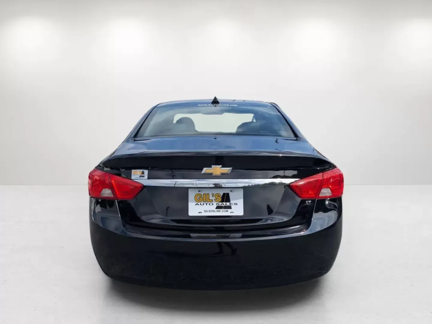 2014 /Jet Black Chevrolet Impala LT (2G1125S36E9) with an Other engine, located at 1430 Gateway Drive, Opelika, AL, 36801, (334) 239-0944, 32.637871, -85.409790 - Experience the perfect blend of comfort, style, and performance with this outstanding 2014 Chevrolet Impala LT, available at Gils Auto in Phenix City, AL. Whether you're commuting to work, running errands, or planning a weekend getaway, this sedan is tailored to enhance every journey. With its sleek - Photo#5