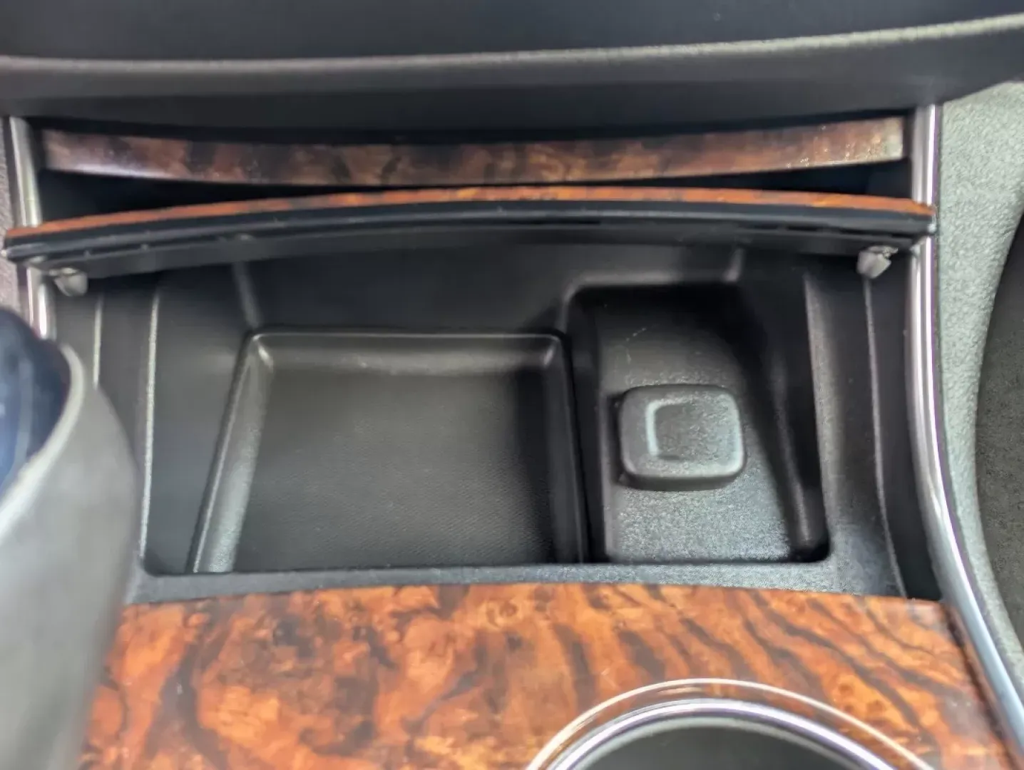 2014 /Jet Black Chevrolet Impala LT (2G1125S36E9) with an Other engine, located at 1430 Gateway Drive, Opelika, AL, 36801, (334) 239-0944, 32.637871, -85.409790 - Experience the perfect blend of comfort, style, and performance with this outstanding 2014 Chevrolet Impala LT, available at Gils Auto in Phenix City, AL. Whether you're commuting to work, running errands, or planning a weekend getaway, this sedan is tailored to enhance every journey. With its sleek - Photo#14