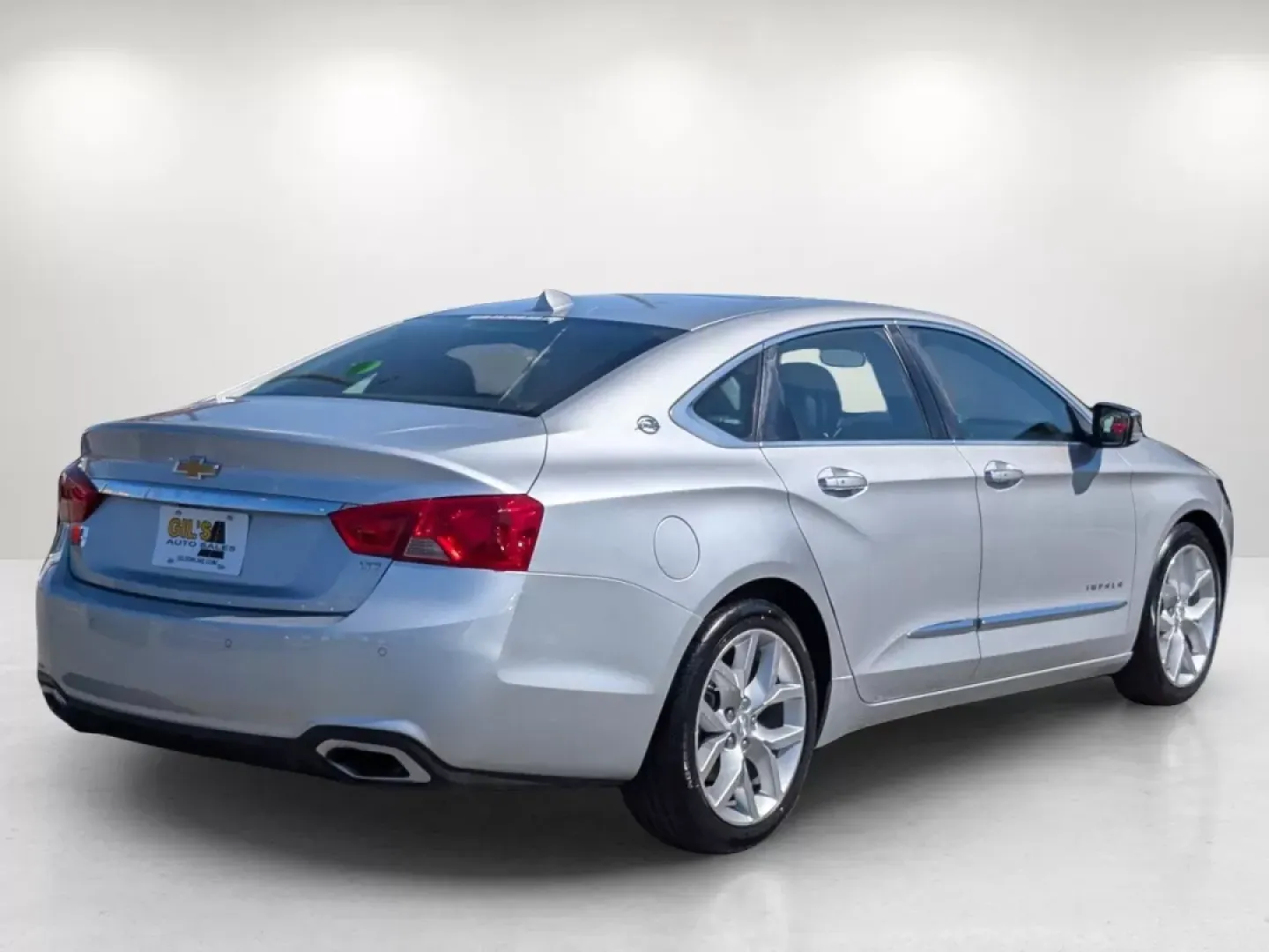 2014 /Jet Black Chevrolet Impala LTZ (2G1155S36E9) with an Other engine, located at 3959 U.S. 80 W, Phenix City, AL, 36870, (334) 297-4885, 32.469296, -85.135185 - **Elevate Your Daily Commute with the 2014 Chevrolet Impala LTZ**<br /> <br /> Are you ready to transform your daily commute into a luxurious experience? Look no further than this stunning **2014 Chevrolet Impala LTZ**, available now at **Gils Auto** in Phenix City, AL. Whether you're navigating the - Photo#5