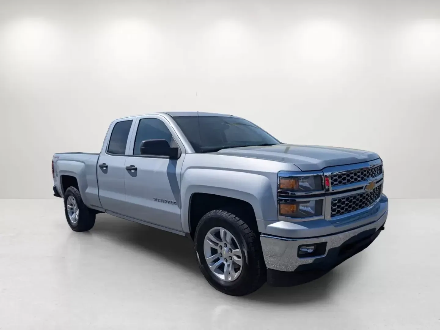 2014 /Jet Black Chevrolet Silverado 1500 LT (1GCVKREC2EZ) with an Other engine, located at 3959 U.S. 80 W, Phenix City, AL, 36870, (334) 297-4885, 32.469296, -85.135185 - **Conquer Your Adventures with the 2014 Chevrolet Silverado 1500 LT-Now Available at Gils Auto in Phenix City!**<br /> <br /> Are you ready to elevate your lifestyle with a dependable pickup that's perfect for both weekend adventures and daily commutes? Look no further than the robust 2014 Chevrolet - Photo#2