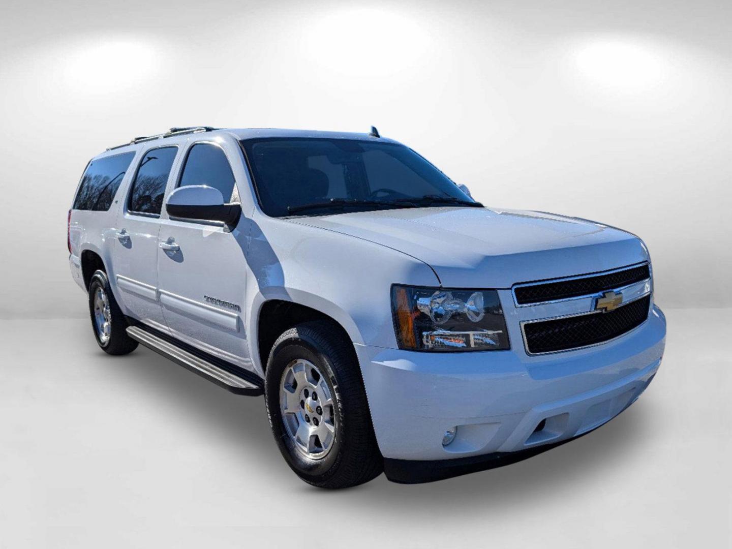 2014 /Ebony Chevrolet Suburban LT (1GNSCJE02ER) with an Gas/Ethanol V8 5.3L/323 engine, 6-Speed Automatic transmission, located at 521 Old Farm Lane Rd, Prattville, AL, 36066, (334) 325-1505, 32.482460, -86.416367 - 2014 Chevrolet Suburban LT - Photo#2