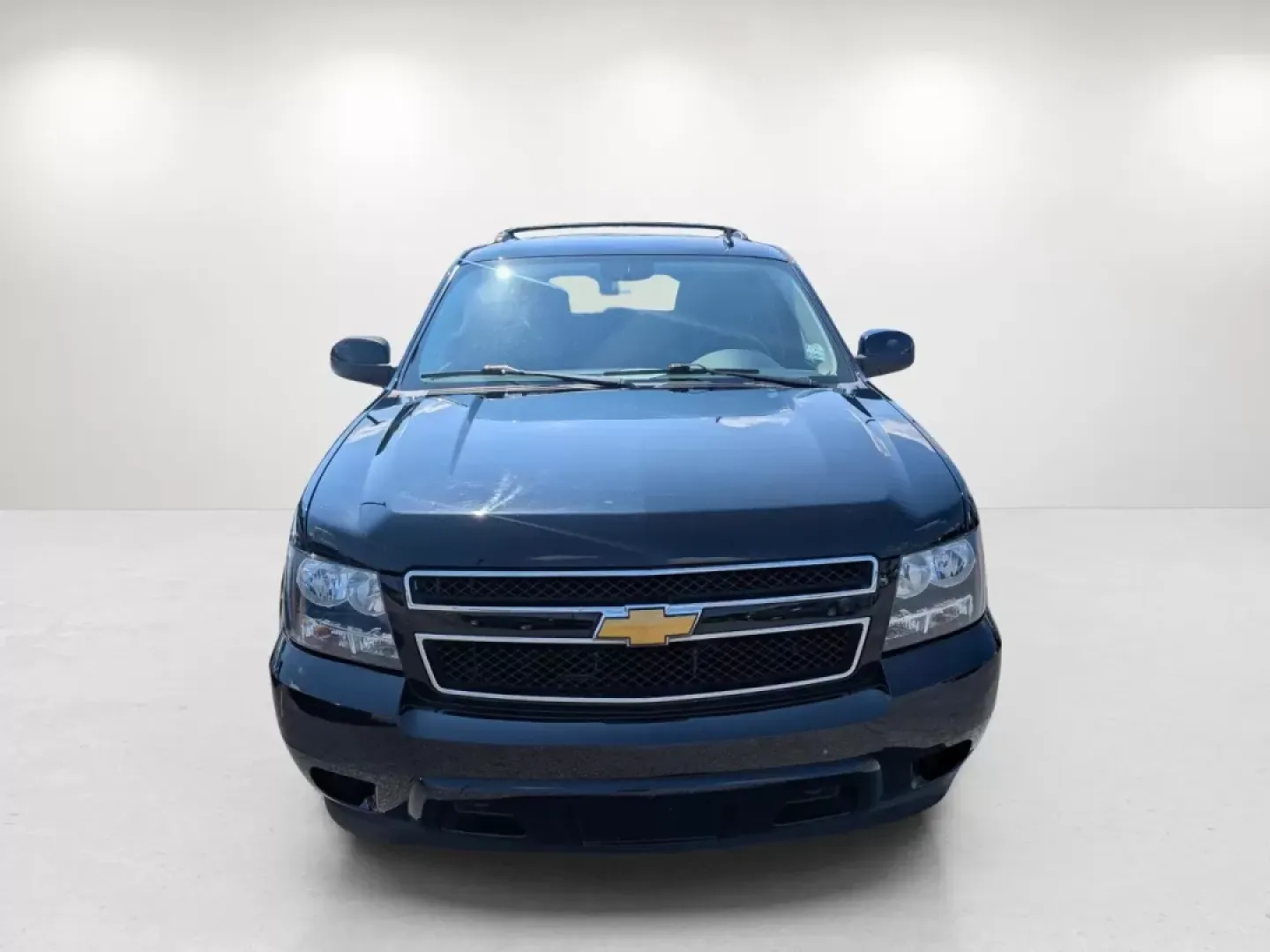 2014 /Ebony Chevrolet Tahoe LS (1GNSKAE00ER) with an Other engine, located at 3959 U.S. 80 W, Phenix City, AL, 36870, (334) 297-4885, 32.469296, -85.135185 - Elevate your family adventures and weekend getaways with this robust 2014 Chevrolet Tahoe LS, a versatile SUV that perfectly balances style, comfort, and functionality. This vehicle is not just about getting from point A to point B; it's about creating memorable moments with your loved ones. Whether - Photo#1