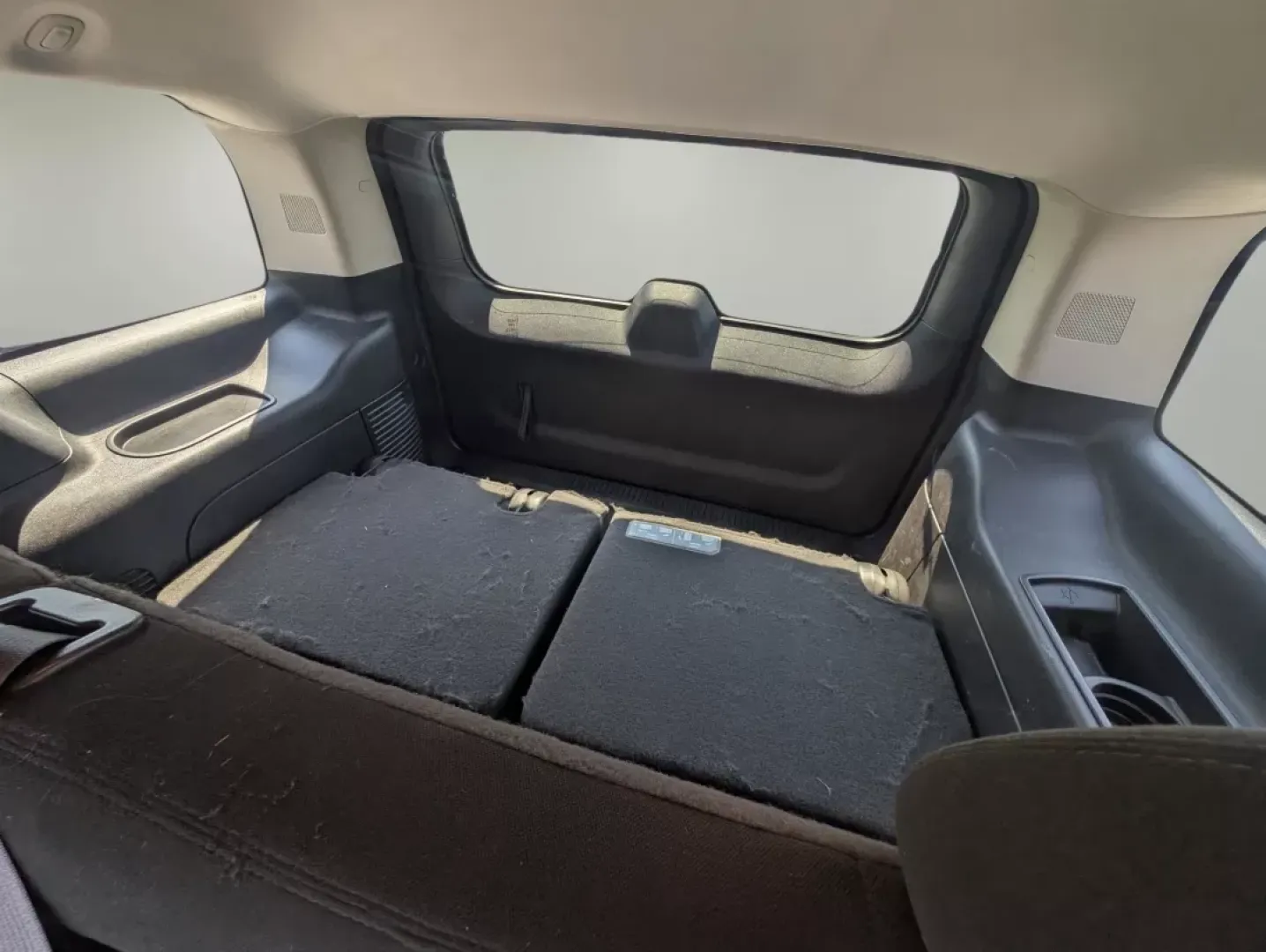 2014 /Ebony Chevrolet Tahoe LS (1GNSKAE00ER) with an Other engine, located at 3959 U.S. 80 W, Phenix City, AL, 36870, (334) 297-4885, 32.469296, -85.135185 - Elevate your family adventures and weekend getaways with this robust 2014 Chevrolet Tahoe LS, a versatile SUV that perfectly balances style, comfort, and functionality. This vehicle is not just about getting from point A to point B; it's about creating memorable moments with your loved ones. Whether - Photo#11