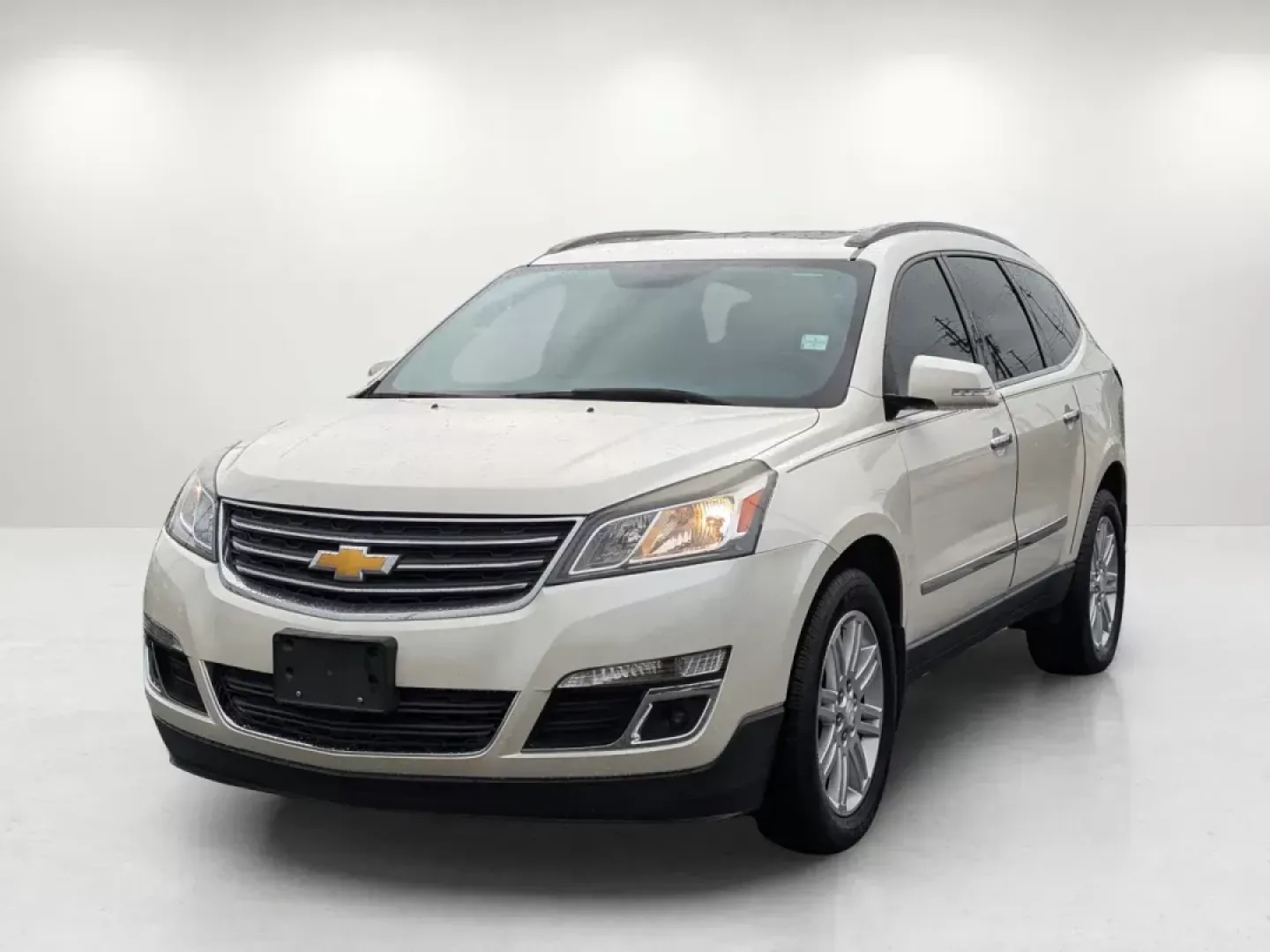 2014 /Ebony/Mojave Chevrolet Traverse LT (1GNKRGKD6EJ) with an Gas V6 3.6L/217 engine, 6-Speed Automatic transmission, located at 7000 Northlake Connector, Columbus, GA, 31904, (706) 987-8085, 32.524975, -84.978134 - 2014 Chevrolet Traverse LT - Photo#1