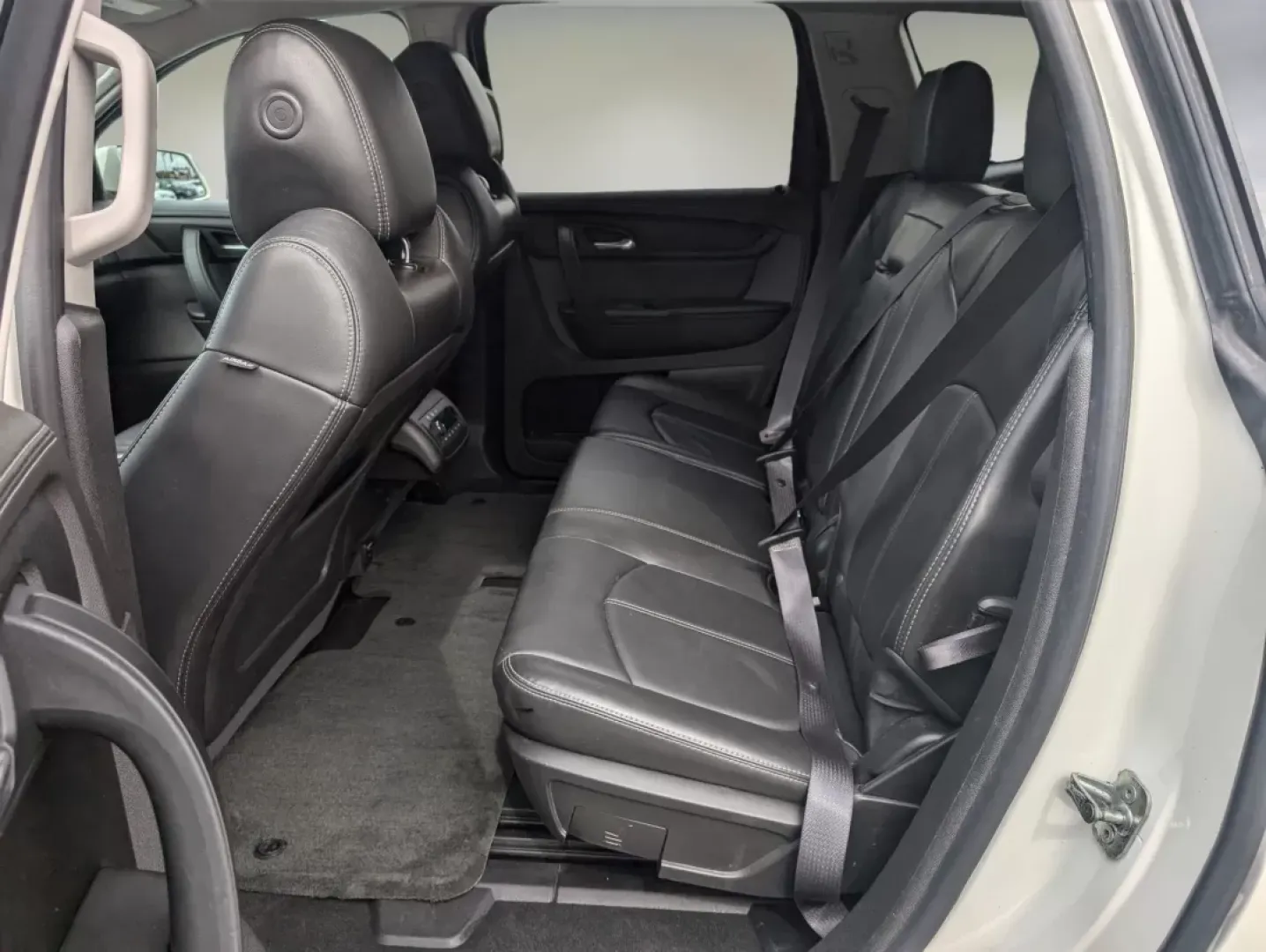2014 /Ebony Chevrolet Traverse LT (1GNKRHKD0EJ) with an Other engine, located at 804 22nd Ave, Phenix City, AL, 36870, (334) 297-1860, 32.484749, -85.024475 - 2014 Chevrolet Traverse LT - Photo#10