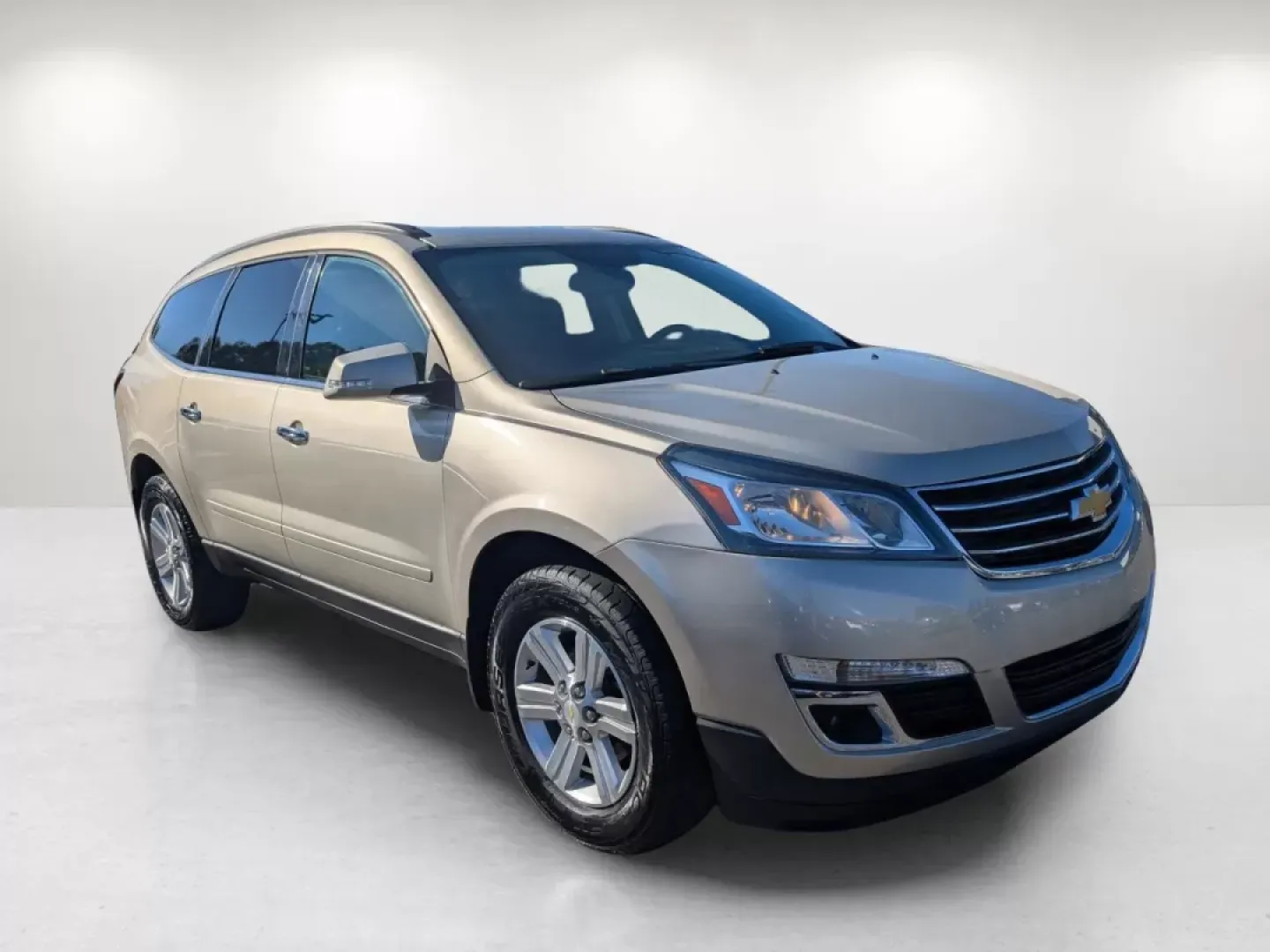 2014 /Ebony Chevrolet Traverse LT (1GNKRGKD2EJ) with an Other engine, located at 3959 U.S. 80 W, Phenix City, AL, 36870, (334) 297-4885, 32.469296, -85.135185 - **Discover Your Perfect Family Adventure in the 2014 Chevrolet Traverse LT at Gils Auto - Phenix City!**<br /> <br /> Are you a growing family in search of an SUV that perfectly balances space, comfort, and style? Look no further than this stunning 2014 Chevrolet Traverse LT, now available at Gils A - Photo#2