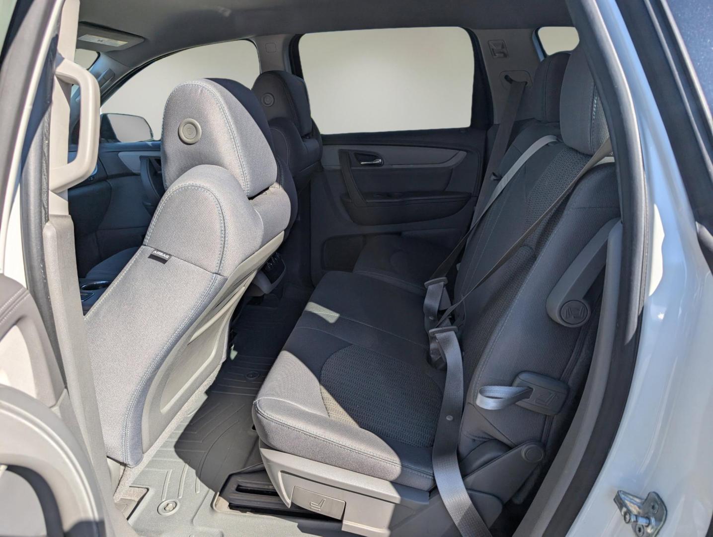 2014 /Dk Titanium/Lt Titanium Chevrolet Traverse LS (1GNKRFED2EJ) with an Gas V6 3.6L/217 engine, 6-Speed Automatic transmission, located at 3959 U.S. 80 W, Phenix City, AL, 36870, (334) 297-4885, 32.469296, -85.135185 - 2014 Chevrolet Traverse LS - Photo#11