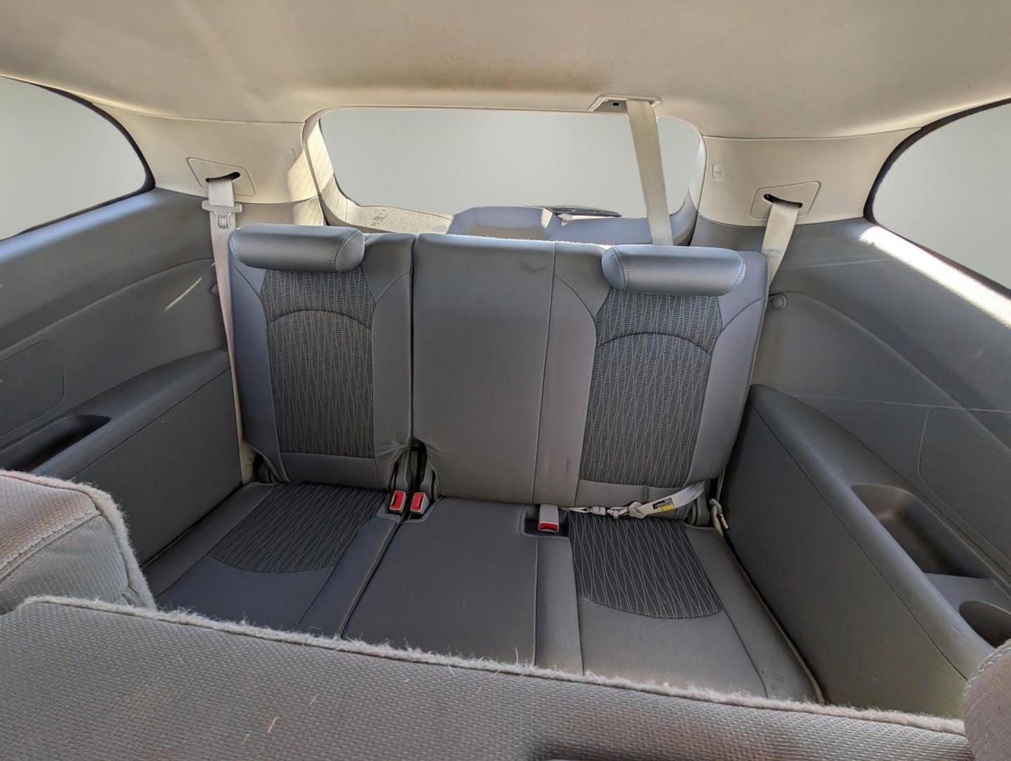 2014 /Dk Titanium/Lt Titanium Chevrolet Traverse LS (1GNKRFED2EJ) with an Gas V6 3.6L/217 engine, 6-Speed Automatic transmission, located at 3959 U.S. 80 W, Phenix City, AL, 36870, (334) 297-4885, 32.469296, -85.135185 - 2014 Chevrolet Traverse LS - Photo#12