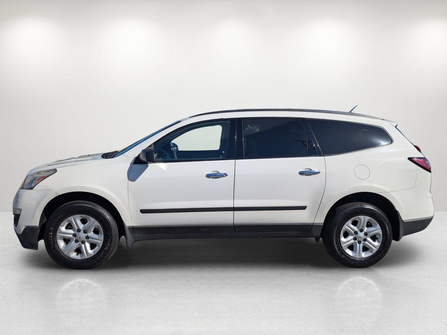 2014 /Dk Titanium/Lt Titanium Chevrolet Traverse LS (1GNKRFED2EJ) with an Gas V6 3.6L/217 engine, 6-Speed Automatic transmission, located at 3959 U.S. 80 W, Phenix City, AL, 36870, (334) 297-4885, 32.469296, -85.135185 - 2014 Chevrolet Traverse LS - Photo#8