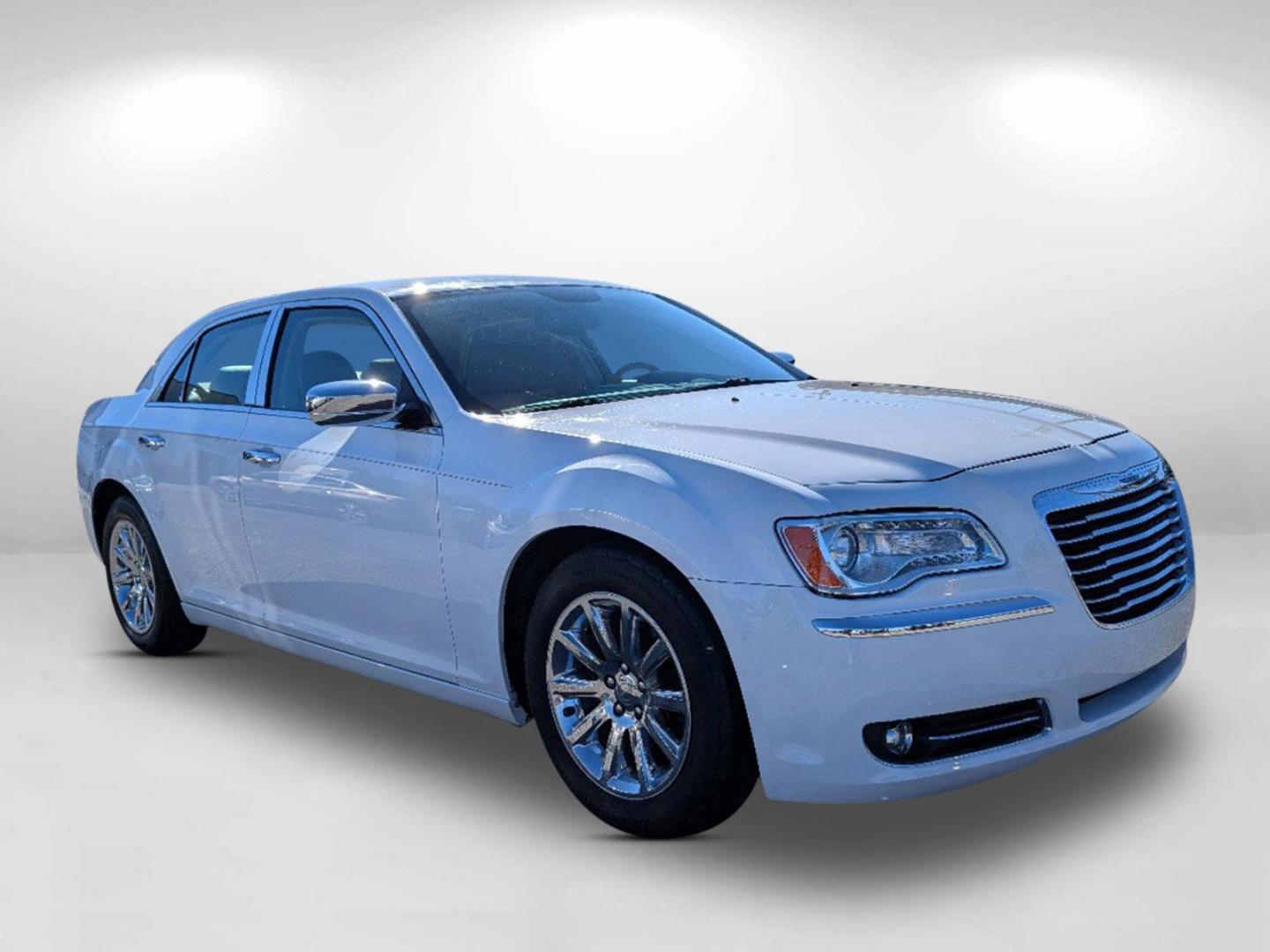 2014 /Lt Frost/Dk Frost Beige Chrysler 300 300C (2C3CCAEG5EH) with an Regular Unleaded V-6 3.6 L/220 engine, 8-Speed Automatic w/OD transmission, located at 3959 U.S. 80 W, Phenix City, AL, 36870, (334) 297-4885, 32.469296, -85.135185 - 2014 Chrysler 300 300C - Photo#3