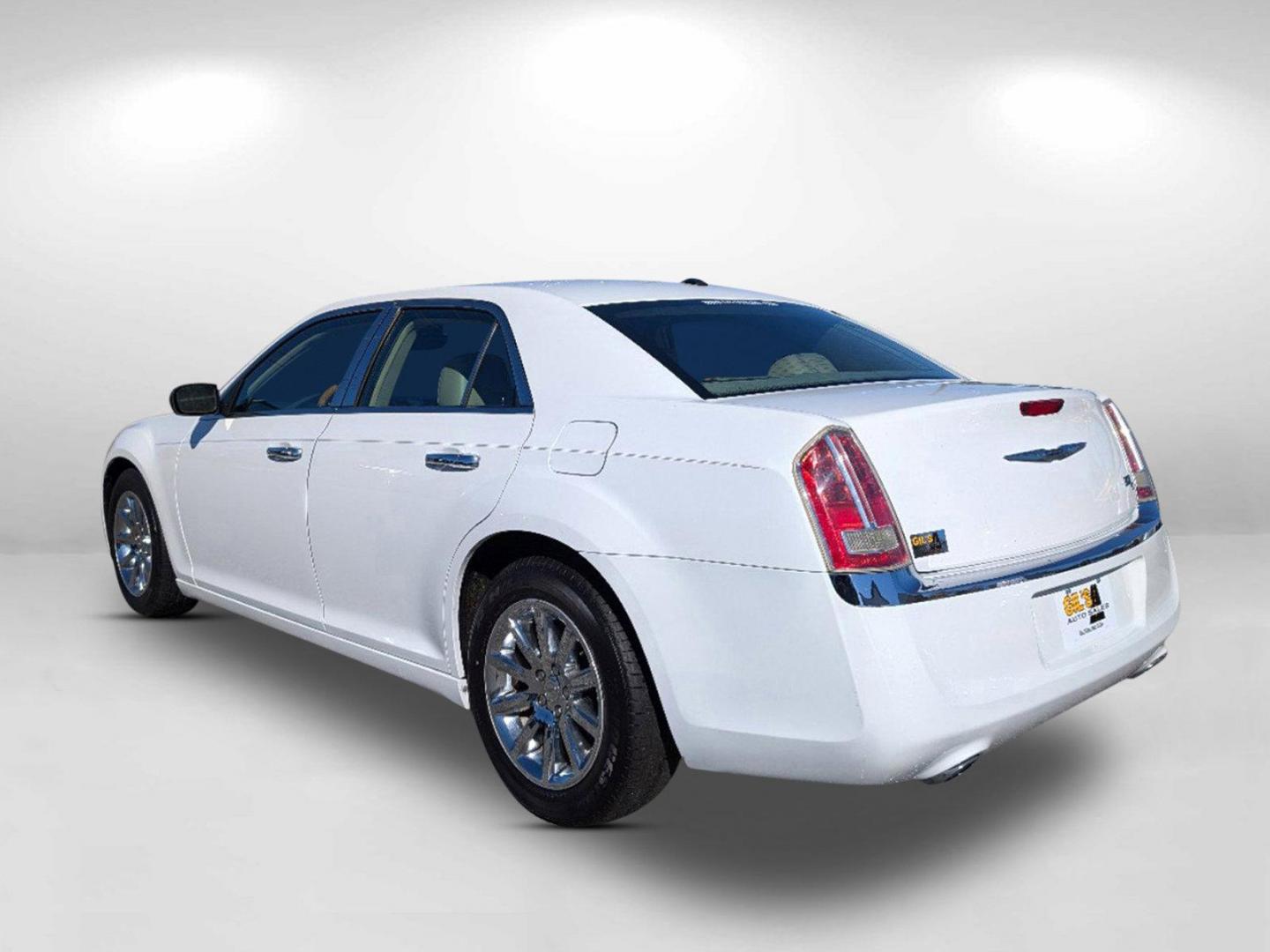 2014 /Lt Frost/Dk Frost Beige Chrysler 300 300C (2C3CCAEG5EH) with an Regular Unleaded V-6 3.6 L/220 engine, 8-Speed Automatic w/OD transmission, located at 3959 U.S. 80 W, Phenix City, AL, 36870, (334) 297-4885, 32.469296, -85.135185 - 2014 Chrysler 300 300C - Photo#7