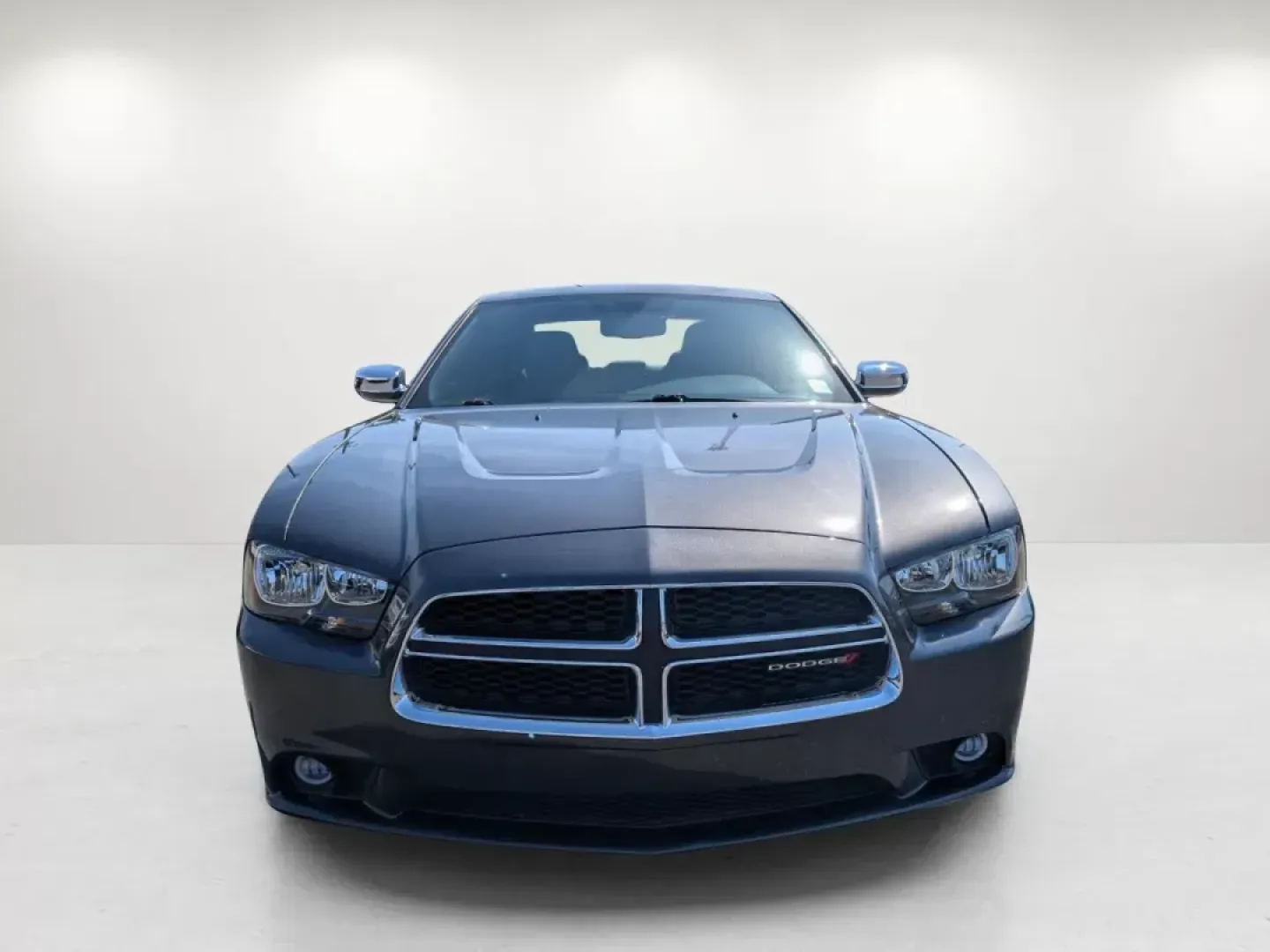 2014 /Black/Lt Frost Beige Dodge Charger SE (2C3CDXBG0EH) with an Other engine, located at 3959 U.S. 80 W, Phenix City, AL, 36870, (334) 297-4885, 32.469296, -85.135185 - ### Unleash Your Inner Adventurer with This 2014 Dodge Charger SE!<br /> <br /> Experience the thrill of the open road with the dynamic 2014 Dodge Charger SE, available now at Gils Auto in Columbus, GA. Perfect for those weekend getaways, daily commutes, or simply making a bold statement on the stre - Photo#2