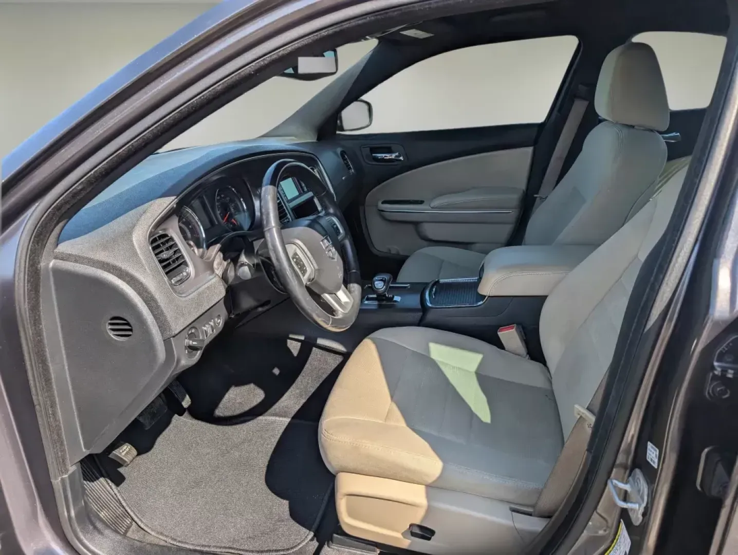 2014 /Black/Lt Frost Beige Dodge Charger SE (2C3CDXBG0EH) with an Other engine, located at 3959 U.S. 80 W, Phenix City, AL, 36870, (334) 297-4885, 32.469296, -85.135185 - ### Unleash Your Inner Adventurer with This 2014 Dodge Charger SE!<br /> <br /> Experience the thrill of the open road with the dynamic 2014 Dodge Charger SE, available now at Gils Auto in Columbus, GA. Perfect for those weekend getaways, daily commutes, or simply making a bold statement on the stre - Photo#10