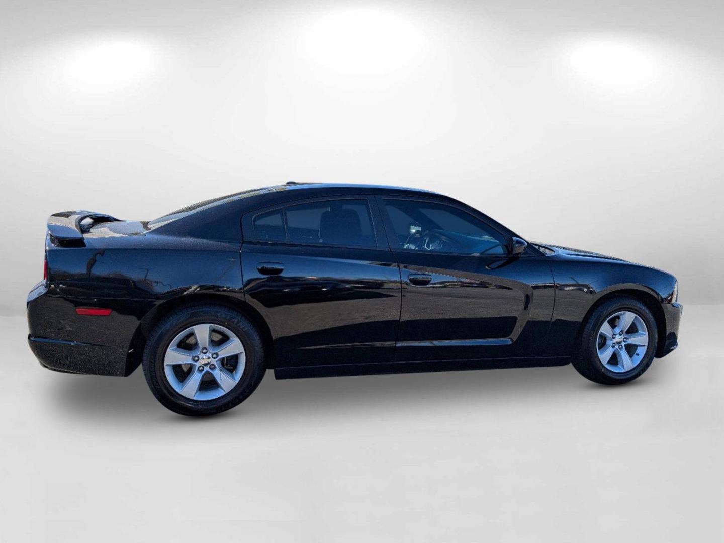 2014 /Black Dodge Charger SE (2C3CDXBG1EH) with an Regular Unleaded V-6 3.6 L/220 engine, 5-Speed Automatic w/OD transmission, located at 3959 U.S. 80 W, Phenix City, AL, 36870, (334) 297-4885, 32.469296, -85.135185 - 2014 Dodge Charger SE - Photo#5