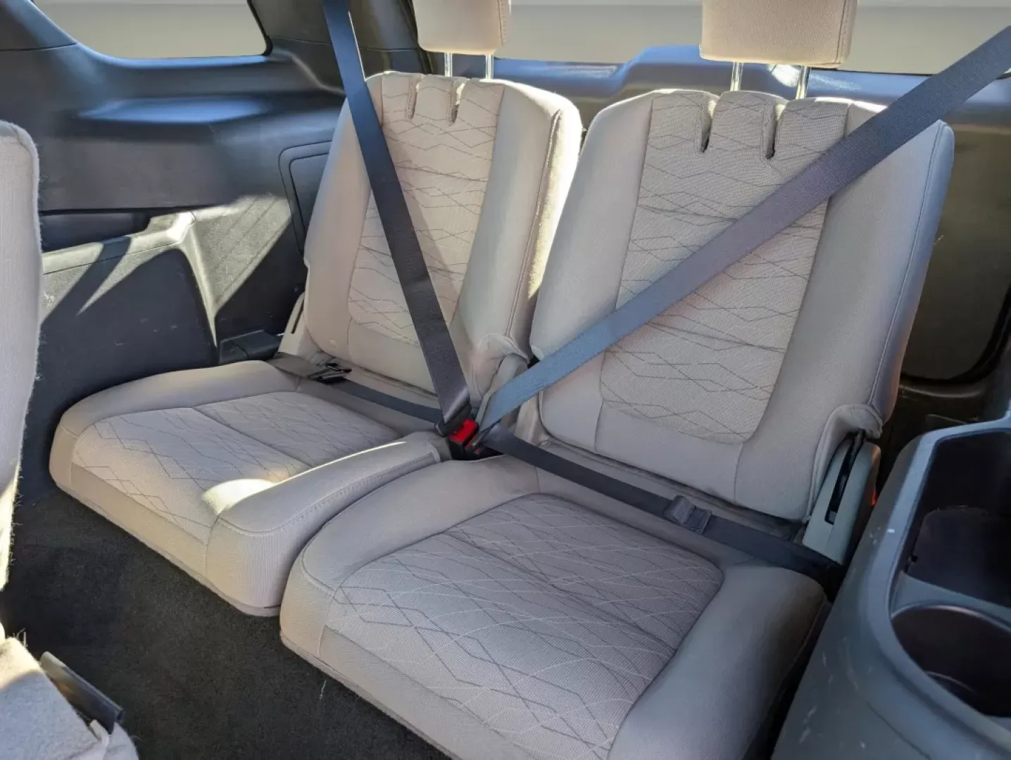 2014 Ford Explorer Base (1FM5K8B84EG) with an Other engine, located at 5115 14th Ave., Columbus, GA, 31904, (706) 323-0345, 32.511494, -84.971046 - **Explore New Adventures with the 2014 Ford Explorer at Gils Auto in Phenix City, AL!**<br /> <br /> Are you ready to elevate your family outings, weekend road trips, or daily commutes? The 2014 Ford Explorer combines versatility, comfort, and reliability, making it an ideal choice for those seeking - Photo#11