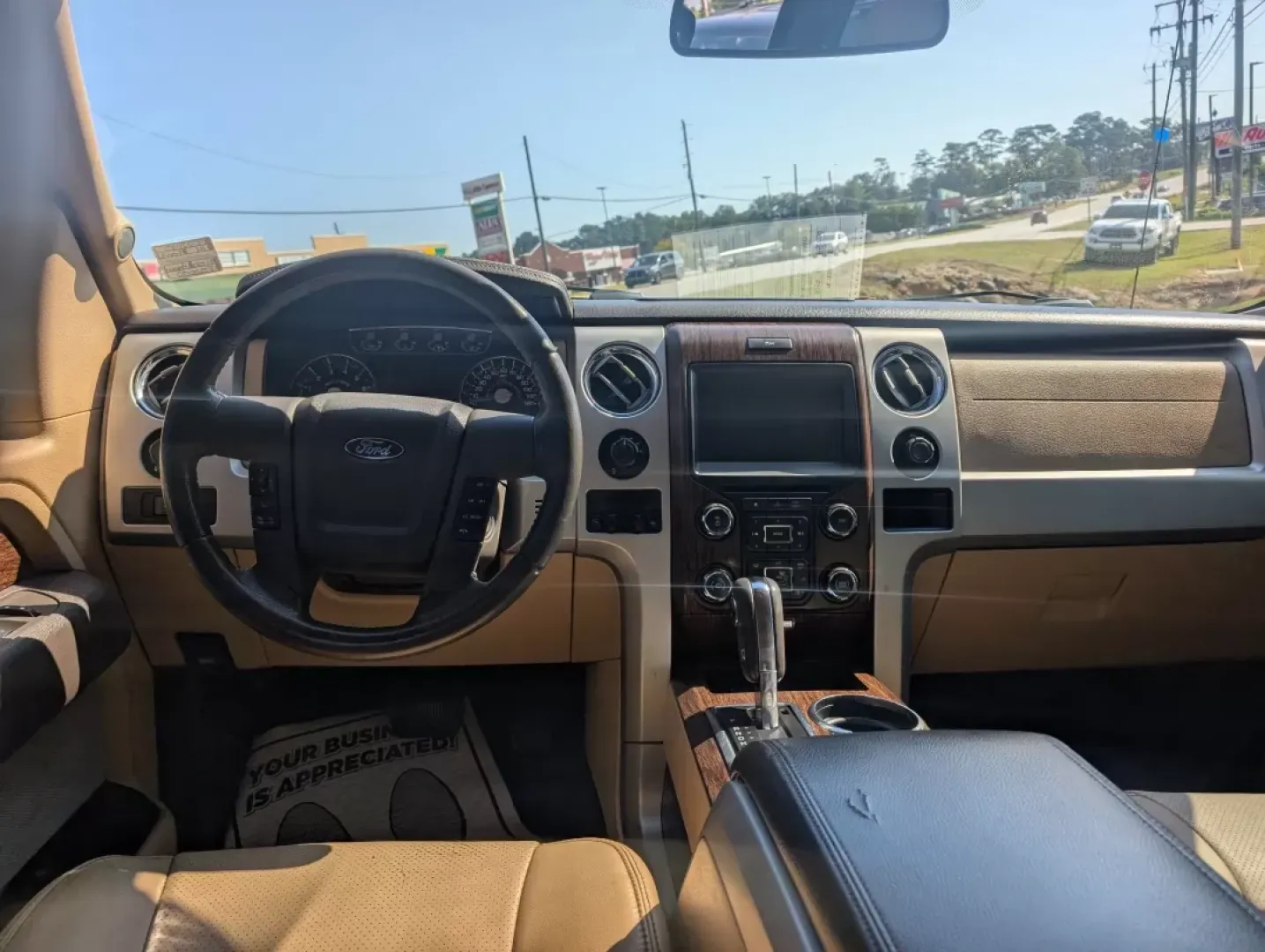 2014 Ford F-150 (1FTFW1ET6EK) with an Other engine, located at 3959 U.S. 80 W, Phenix City, AL, 36870, (334) 297-4885, 32.469296, -85.135185 - **Discover Your Next Adventure with the 2014 Ford F-150 Crew Cab Pickup at Gils Auto in Phenix City, AL!**<br /> <br /> Are you searching for the perfect vehicle to elevate your lifestyle? Whether you're a growing family needing ample space, a weekend warrior craving off-road adventures, or a commut - Photo#9